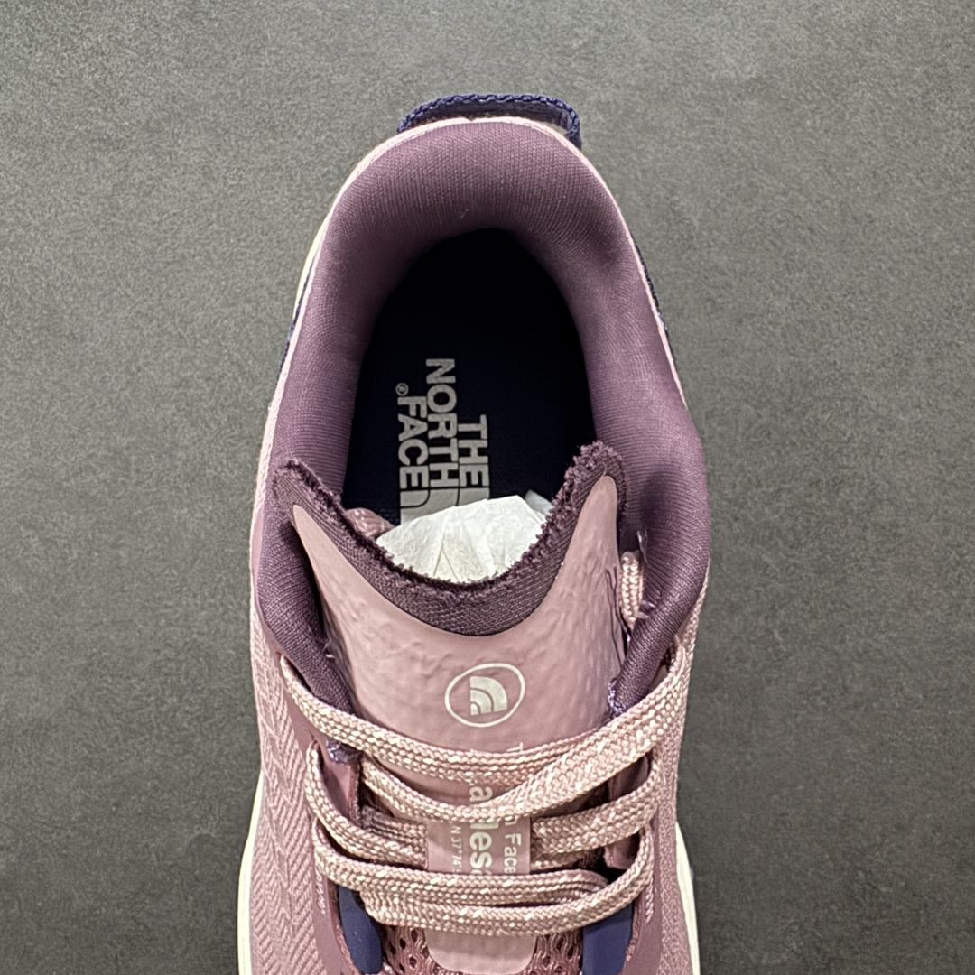 图片[7]-【纯原版】北面/The North Face Altamesa 300 阿尔塔梅萨300系列仿泼水 低帮徒步户外风登山休闲运动鞋 The North Face 全新越野跑训练鞋 Altamesa 300 兼具高效缓震与稳定性能 採用轻质、柔软的 DREAM 发泡中底科技和专為越野设计的 Surface CTRL™ 橡胶外底 大大加强舒适度和回弹性 而抓地力出色的凸纹底部让跑手可轻松应对不同路况 货号： NF0A8A9RV71-140 尺码： 39-45-选品中心