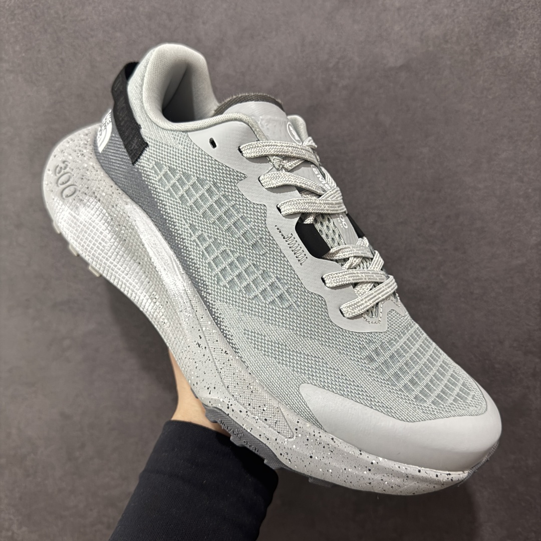 图片[3]-【纯原版】北面/The North Face Altamesa 300 阿尔塔梅萨300系列仿泼水 低帮徒步户外风登山休闲运动鞋 The North Face 全新越野跑训练鞋 Altamesa 300 兼具高效缓震与稳定性能 採用轻质、柔软的 DREAM 发泡中底科技和专為越野设计的 Surface CTRL™ 橡胶外底 大大加强舒适度和回弹性 而抓地力出色的凸纹底部让跑手可轻松应对不同路况 货号： NF0A8A9RV71-140 尺码： 39-45-选品中心