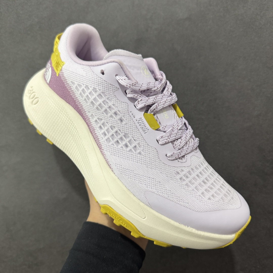 图片[3]-【纯原版】北面/The North Face Altamesa 300 阿尔塔梅萨300系列仿泼水 低帮徒步户外风登山休闲运动鞋 The North Face 全新越野跑训练鞋 Altamesa 300 兼具高效缓震与稳定性能 採用轻质、柔软的 DREAM 发泡中底科技和专為越野设计的 Surface CTRL™ 橡胶外底 大大加强舒适度和回弹性 而抓地力出色的凸纹底部让跑手可轻松应对不同路况 货号： NF0A8A9RV71-140 尺码： 39-45-选品中心