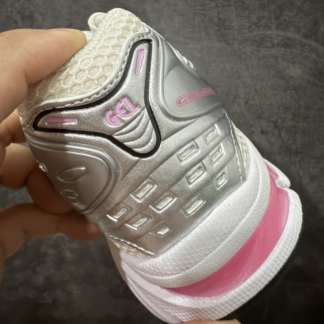 图片[2]-【总裁版】 ASICS GEL-KAYANO 14 亚瑟士系列轻量缓震休闲运动跑步鞋 市场天花板品质 鞋型细节秒杀市场流通版本 知名大厂出品 原版开发 细节完美把控 独家私模五层组合大底 原厂定制缓震硅胶加持 原盒原配 官方四联吊牌 一比一同步原鞋工艺和用料 后跟一样采用了GEL缓震胶 整体系列设计非常的科技感！ 锻炼跑步的同时让你一样时尚百搭！ 设计师 Hidenori Yamashita 以「Flash」一词为灵感，创造出未来感金属色鞋面，改造升级内在性能，由内而外全面革新，为 GEL-KAYANO 家族传承及经典跑鞋文化的延续，创下里程碑式作品。ASICS GEL – KAYANO 14 跑鞋重新诠释了复古的跑步形状，并以其 2000 年代后期的美学理念重新铺装，银色与蓝色的鞋面极为高档.网面铺陈与鞋面、鞋头多处细节位增添了透气性。ASICS GEL – KAYANO 14的鞋后跟部中底上以及多密度耐磨鞋底增加了 GEL 缓震胶，提供高抗冲击性、缓冲性、可保护脚部免受地面冲击的影响，穿着舒适性十足「入手同款」 尺码：36 37 37.5 38 39 39.5 40.5 41.5 42 42.5 43.5 44 45 46-选品中心