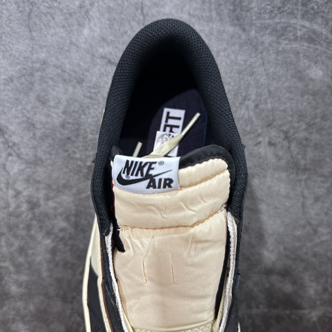 图片[8]-【KZ神版】Travis Scott x Air Jordan AJ1 Low OG SP TS联名倒钩低帮 黑棕 DM7866-201 全系列配色 外贸特供批次 新配色不断更新开发 市场中端王者 全套原纸板楦头开发 确保原汁原味 完美呈现一代版型 一比一鞋头弧度高度鞋身弧度 此版本只针对中端市场 细节品控鞋型随意秒杀市面同价位 鞋型完美 不臃肿别扭 头层皮料加持 用料绝不含糊 进口玻璃冲刀皮料裁剪零毛边 电脑针车工艺 超高鞋面清洁度 最高QC检验标准 控制溢胶瑕疵 原盒原配 飞翼3D高频深度立体 工艺方面大到整体鞋型 漏斗收腰 底线拉帮 LOGO立体程度 小到针眼排布 载片对称 冲孔效果 鞋标规范 鞋垫背胶等等 无一不是口碑收割 每双都是一个回头客 尺码：36 36.5 37.5 38 38.5 39 40 40.5 41 42 42.5 43 44 44.5 45 46 47.5-选品中心