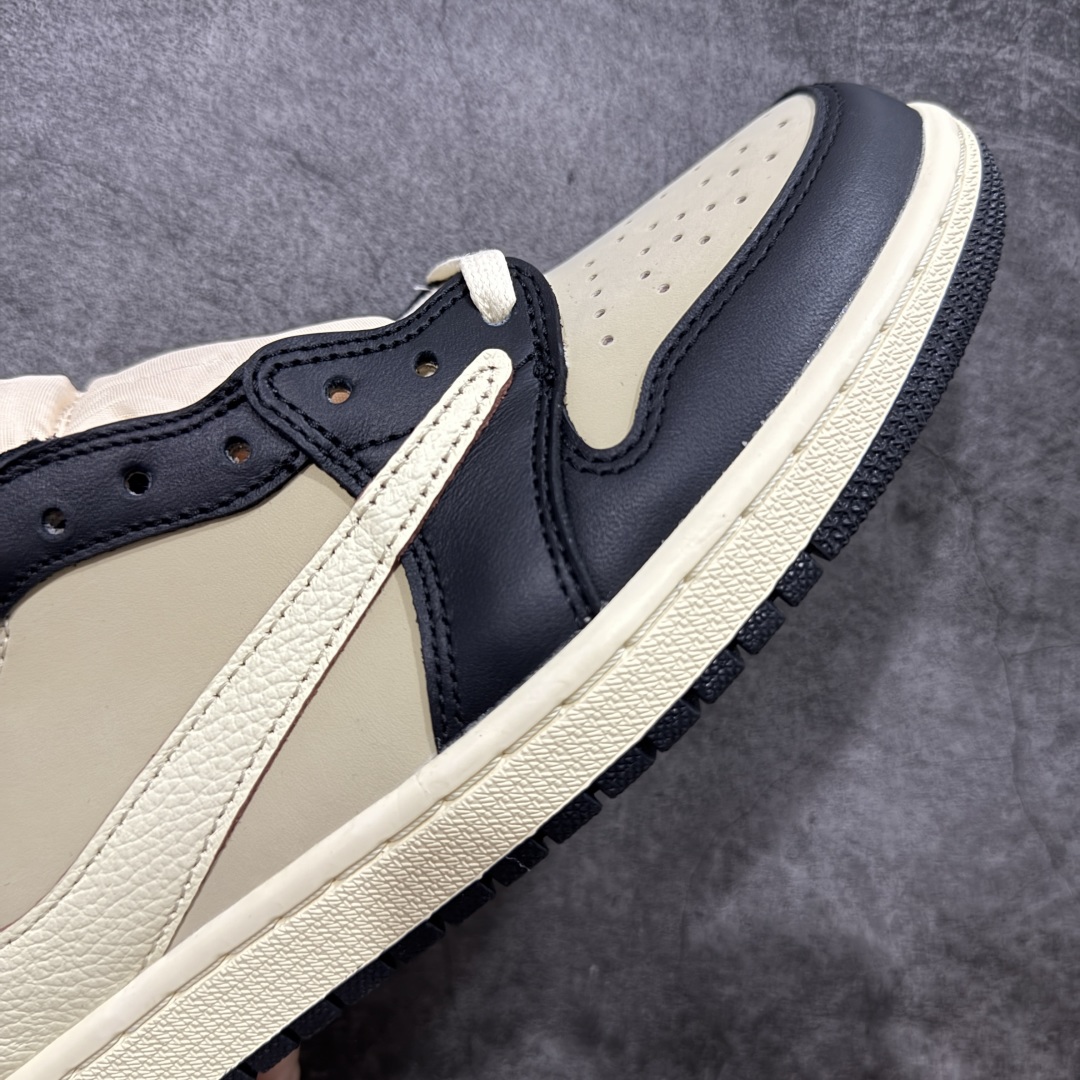 图片[6]-【KZ神版】Travis Scott x Air Jordan AJ1 Low OG SP TS联名倒钩低帮 黑棕 DM7866-201 全系列配色 外贸特供批次 新配色不断更新开发 市场中端王者 全套原纸板楦头开发 确保原汁原味 完美呈现一代版型 一比一鞋头弧度高度鞋身弧度 此版本只针对中端市场 细节品控鞋型随意秒杀市面同价位 鞋型完美 不臃肿别扭 头层皮料加持 用料绝不含糊 进口玻璃冲刀皮料裁剪零毛边 电脑针车工艺 超高鞋面清洁度 最高QC检验标准 控制溢胶瑕疵 原盒原配 飞翼3D高频深度立体 工艺方面大到整体鞋型 漏斗收腰 底线拉帮 LOGO立体程度 小到针眼排布 载片对称 冲孔效果 鞋标规范 鞋垫背胶等等 无一不是口碑收割 每双都是一个回头客 尺码：36 36.5 37.5 38 38.5 39 40 40.5 41 42 42.5 43 44 44.5 45 46 47.5-选品中心