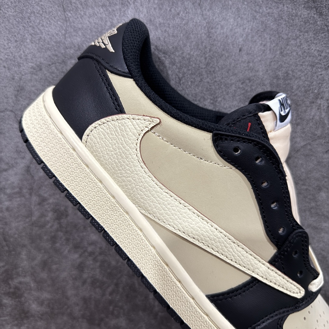 图片[7]-【KZ神版】Travis Scott x Air Jordan AJ1 Low OG SP TS联名倒钩低帮 黑棕 DM7866-201 全系列配色 外贸特供批次 新配色不断更新开发 市场中端王者 全套原纸板楦头开发 确保原汁原味 完美呈现一代版型 一比一鞋头弧度高度鞋身弧度 此版本只针对中端市场 细节品控鞋型随意秒杀市面同价位 鞋型完美 不臃肿别扭 头层皮料加持 用料绝不含糊 进口玻璃冲刀皮料裁剪零毛边 电脑针车工艺 超高鞋面清洁度 最高QC检验标准 控制溢胶瑕疵 原盒原配 飞翼3D高频深度立体 工艺方面大到整体鞋型 漏斗收腰 底线拉帮 LOGO立体程度 小到针眼排布 载片对称 冲孔效果 鞋标规范 鞋垫背胶等等 无一不是口碑收割 每双都是一个回头客 尺码：36 36.5 37.5 38 38.5 39 40 40.5 41 42 42.5 43 44 44.5 45 46 47.5-选品中心