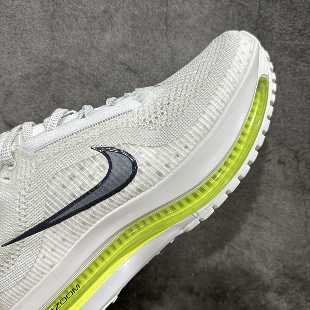 图片[6]-【CK纯原】Nike Pegasus Premium Airscape 舒适百搭减震防滑耐磨透气 低帮跑步鞋     低帮跑步鞋，黑红配色，简约又不失活力，上脚超吸睛。  它不仅颜值高，性能更是一绝！  全掌气垫科技，减震防滑超耐磨，每一步都能感受到强劲回弹，给双脚舒适支撑。  透气鞋面，跑步时双脚也能自由呼吸。    #独家原包 原底原料 开模打造  #原厂鞋标 高精密准度  #原楦原纸板开发 匹配原版98%以上  #后跟弧度 正确呈现  #原厂皮料 质感无敌  #皮料切割干净 无任何毛边 清洁度细节完美    货号：HQ2592-100    尺码：36 36.5 37.5 38 38.5 39 40 40.5 41 42 42.5 43 44 45-选品中心
