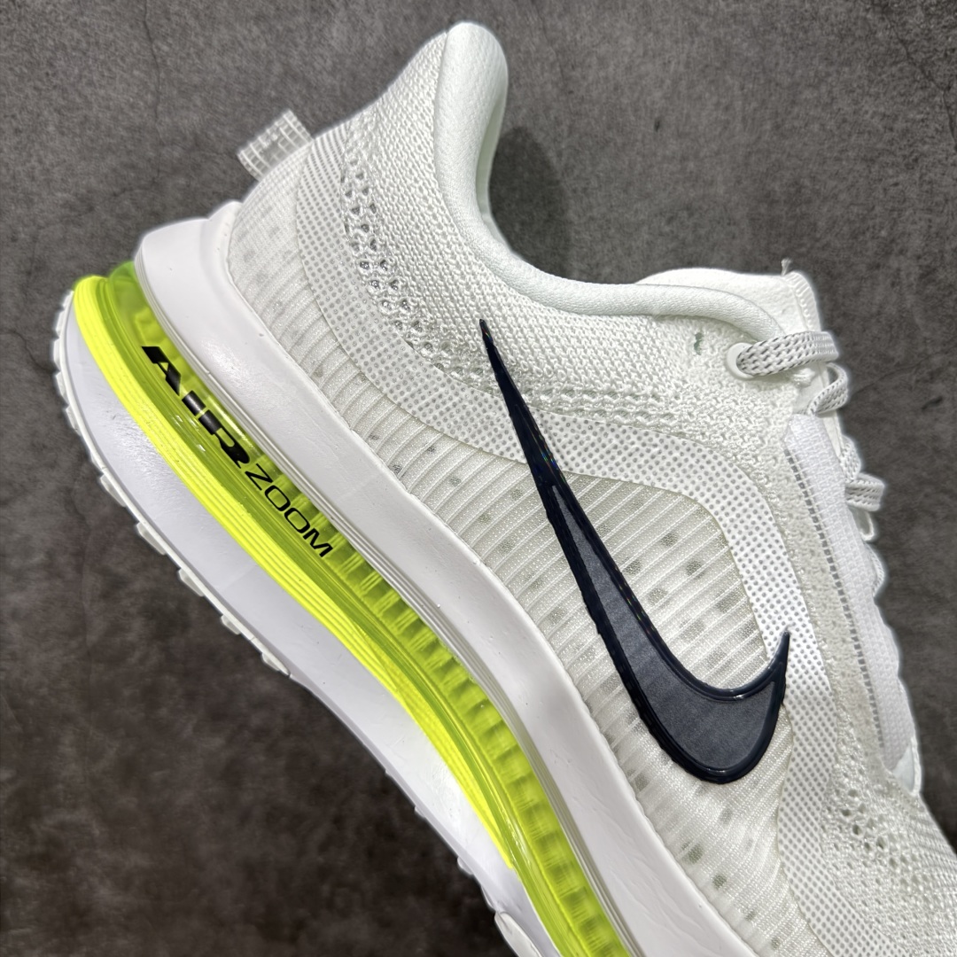 图片[7]-【CK纯原】Nike Pegasus Premium Airscape 舒适百搭减震防滑耐磨透气 低帮跑步鞋     低帮跑步鞋，黑红配色，简约又不失活力，上脚超吸睛。  它不仅颜值高，性能更是一绝！  全掌气垫科技，减震防滑超耐磨，每一步都能感受到强劲回弹，给双脚舒适支撑。  透气鞋面，跑步时双脚也能自由呼吸。    #独家原包 原底原料 开模打造  #原厂鞋标 高精密准度  #原楦原纸板开发 匹配原版98%以上  #后跟弧度 正确呈现  #原厂皮料 质感无敌  #皮料切割干净 无任何毛边 清洁度细节完美    货号：HQ2592-100    尺码：36 36.5 37.5 38 38.5 39 40 40.5 41 42 42.5 43 44 45-选品中心