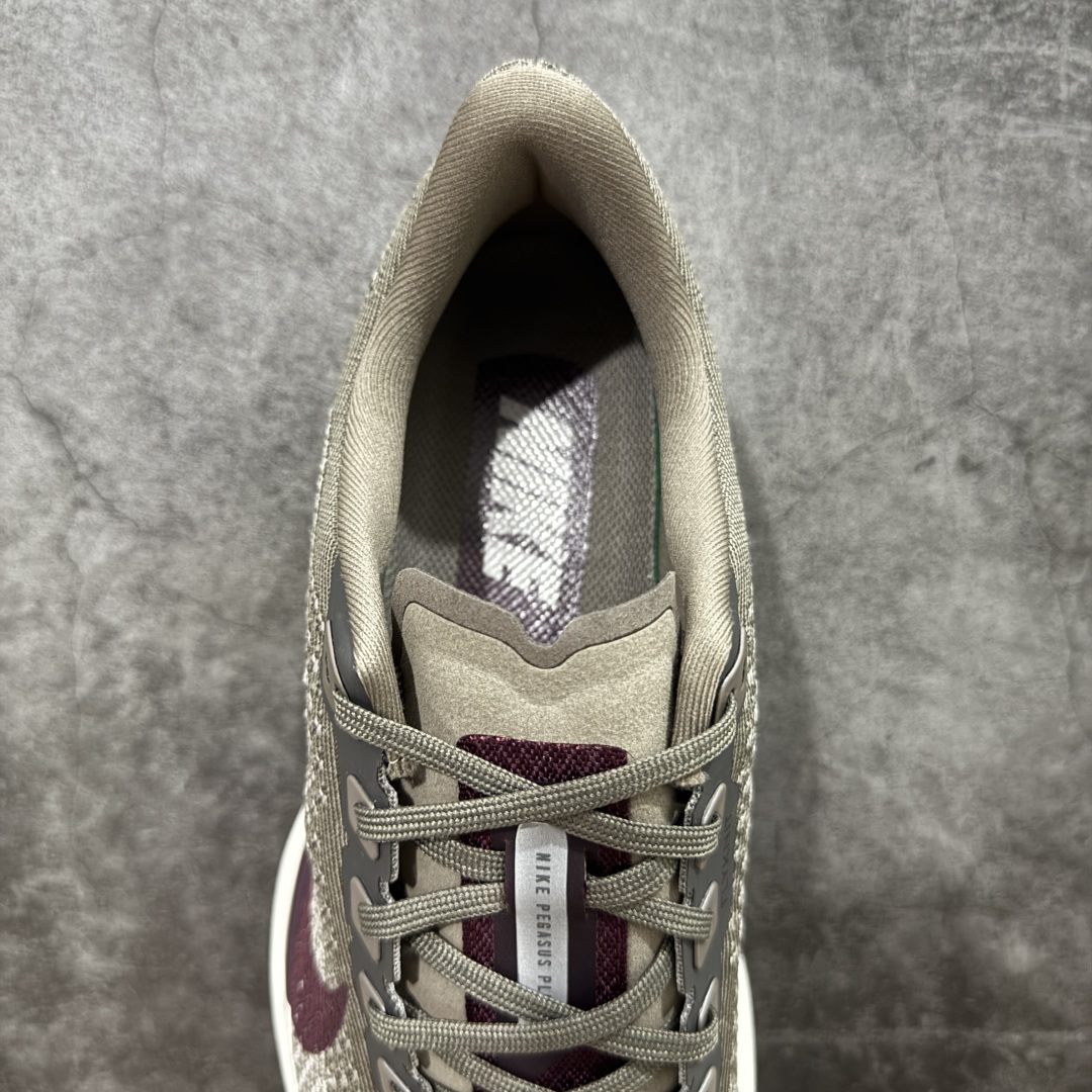 图片[8]-【RS纯原】Nike Pegasus Plus 超级飞马系列马拉松跑步鞋 HQ2592-100 平台专供 充正品质 之前未流通市场版本 内里嵌入定型海绵 中底搭载前Zoom+全掌React配置 全部原鞋开发打造 所有细节全部同步原版 全新一代拥有 Zoom Air 一如既往的稳定感和流畅感 鞋面采用工程网眼设计 为特定高热区域营造出色透气性 进一步增加鞋面的穿孔数量 让足部能够快速散热 中足搭配 Flywire 飞线 在高速运动时营造舒适稳定的贴合感 内置Zoon气垫加持 动力十足！ 尺码：36 36.5 37.5 38 38.5 39 40 40.5 41 42 42.5 43 44 44.5 45-选品中心