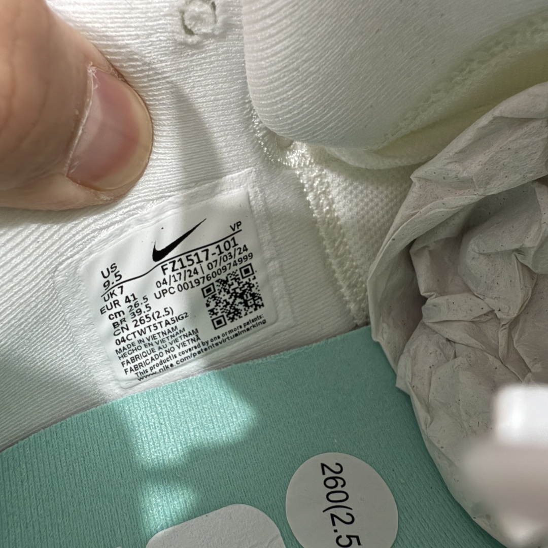 图片[6]-【灭世纯原】NK Sabrina 2 萨布丽娜二代签名减震防滑低帮篮球鞋 白银 FZ1517-101 革新登场🌪🔝颠覆革新出货‼️缓震配置独家革新！实战属性直接拉满👊🏻实战天花板上限再度提升！实战亲测-性能体验吊打国产同价位鞋款 ⚫️前掌扇形zoom➕增配中足抗扭片➕增配后掌马蹄ZOOM气垫（正品仅配置前掌扇形zoom） 完美解决 正品抗扭不足问题 ⚫️采用科比5代鞋楦以及龙骨数据打造！前后落差仅6mm！小科5实至名归！ ⚫️鞋身➕鞋头增配高频补强层，提升鞋头以及脚踝支撑性 ⚫️鞋垫采用高弹缓震垫材质-磨合一场直接贴合脚型☑️ ⚫️外底加厚2mm，升级止滑配方，磨合一次，抓地原地起飞 后卫旗舰有且只在灭世纯原（支持市场任意货品正面PK） 真材实料，肉眼可见！革新升级绝非空穴来风！灭世纯原内外兼修，用态度诠释最强实战货品👊🏻 尺码：39-46（尺码建议：标准亚洲楦 无需大半码）-选品中心