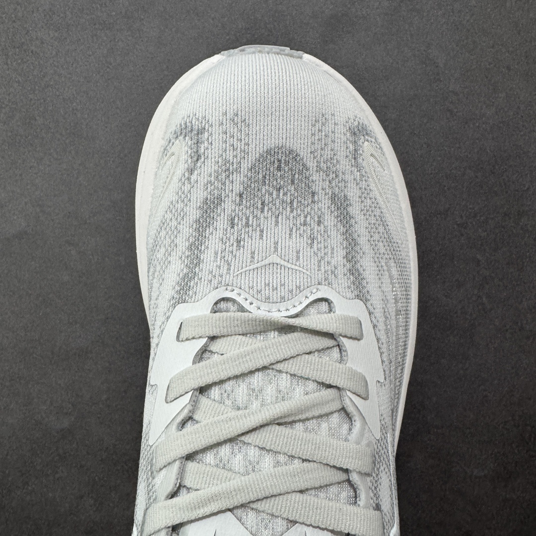 【纯原版】HOKA ONE ONE Clifton 克里夫顿10代专业性能减震公路跑步鞋
轻盈透