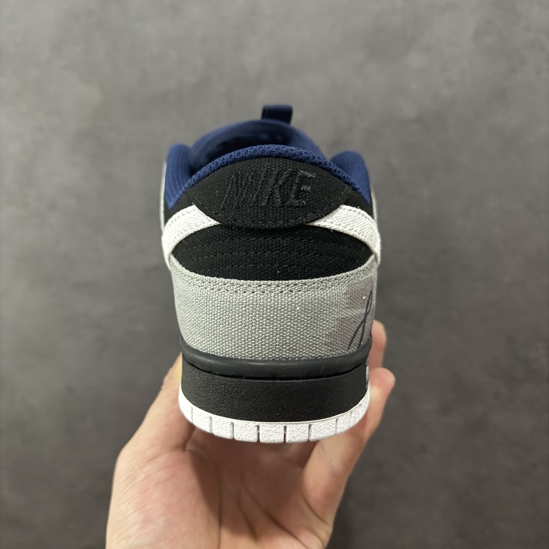 图片[4]-【定制版】Nike Dunk SB 陨石 荒漠废土 灰黑 此款以简约大方的造型设计，给人以随性休闲的时尚格调，穿着舒适轻便，运动灵活自如，满足日常个性穿搭。 货号： DX6775-400 尺码： 36 36.5 37.5 38 38.5 39 40 40.5 41 42 42.5 43 44 44.5 45-选品中心