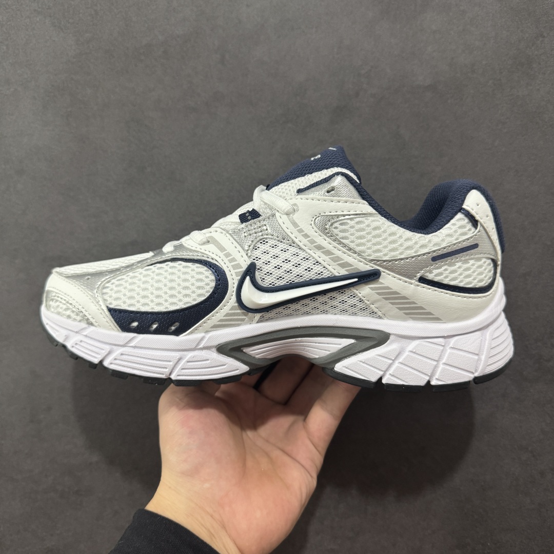 图片[2]-【公司级】NK V5 RNR 舒适百搭防滑耐磨低帮跑步鞋 HJ5228-530 舒适有型适合日常穿着 该鞋款延续千禧年经典设计搭载泡绵中底 厚实而轻盈匠心细节巧搭立体耐克勾标志焕新演绎复古跑鞋 鞋款从千禧年美学汲取灵感 混搭多种材质突显层次感立体感和传统跑步风范 尺码：36 36.5 37.5 38 38.5 39 40 40.5 41 42 42.5 43 44 44.5 45-选品中心