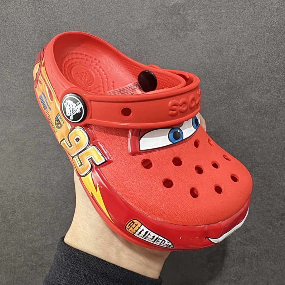 130 莞产童鞋Cars x Crocs卡骆驰Classic clog”Lightning McQueen”休闲舒适洞洞鞋 赛车总动员联名 红色 带灯版