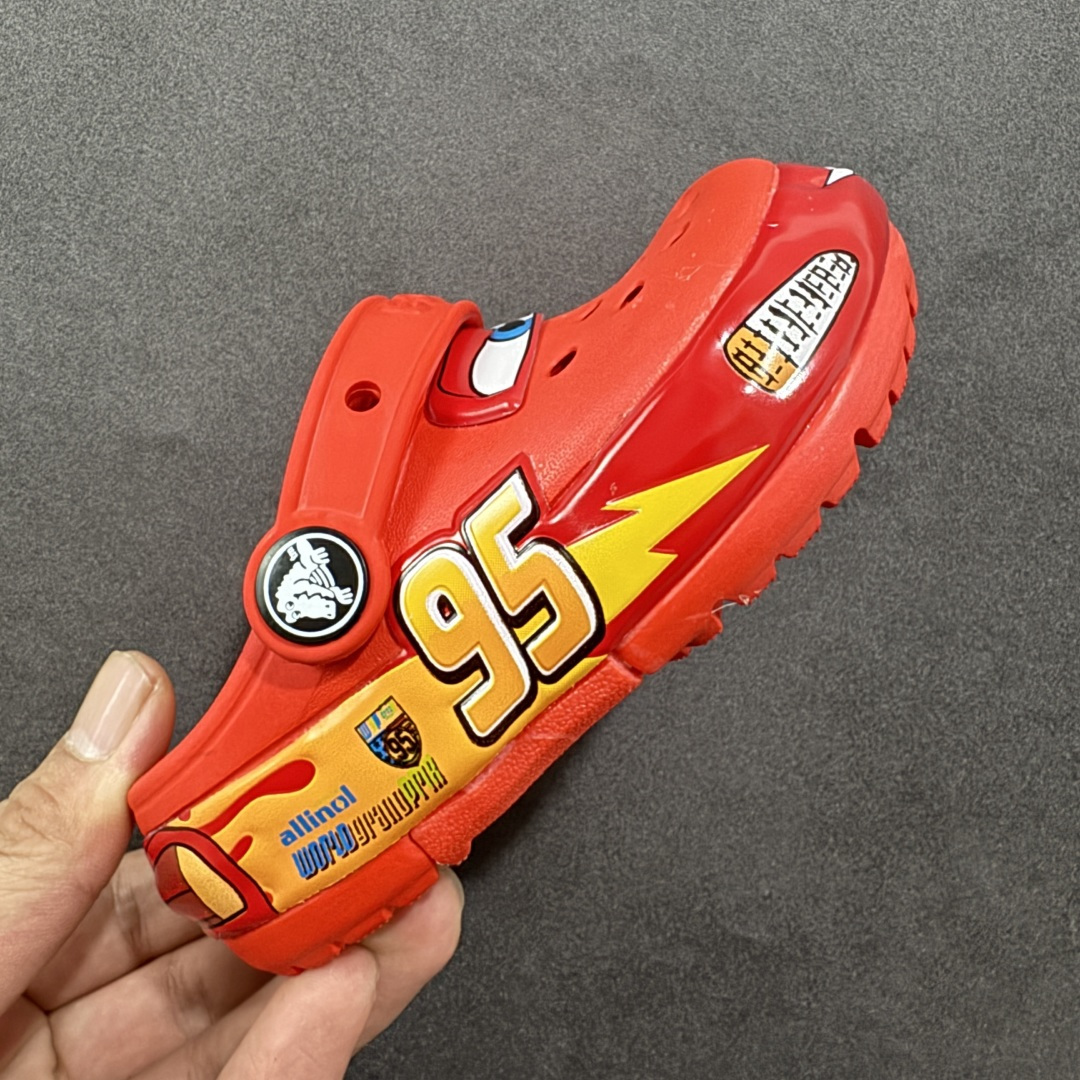 130 莞产童鞋Cars x Crocs卡骆驰Classic clog”Lightning McQueen”休闲舒适洞洞鞋 赛车总动员联名 红色 带灯版