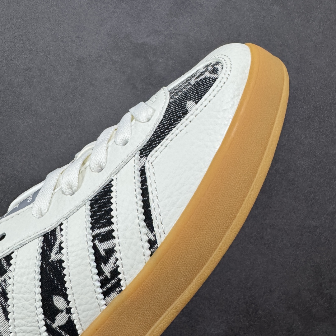 图片[5]-【定制版】AD SAMBA OG x Louis Vuitton 白黑休闲板鞋 该鞋款鞋面采用多种材料拼接(缝/车线) Superstar系列又备受众多滑板爱好者的青睐 这款Superstar经典鞋 沿用50年来的贝壳鞋头样式 继往开来 采用皮革鞋面和浑厚全包大底设计 烫金徽标伴你在滑板上留下“流星”般绚丽的轨迹 货号： SC9207-730 尺码： 36 36.5 37.5 38 38.5 39 40 40.5 41 42 42.5 43 44 44.5 45-选品中心