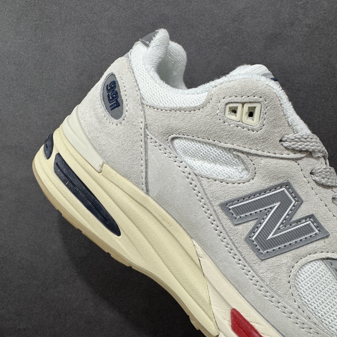 图片[6]-【K版纯原】New Balance 新百伦NB991总统复古慢跑鞋 U991VS2 鞋身以网眼鞋面结合同色系优质麂皮革构成，鞋舌处点缀 New Balance Made In USA 同色系刺绣标识，彰显鞋款身份。鞋侧点缀银色 \”991\” 字样，丰富鞋身设计的同时，构建时尚外观。鞋款搭载 ABZORB 缓震系统，通过缓冲和抗压性的结合来吸收冲击力，舒适功能升级。同时搭配泛黄做旧中底，打造丰富层次感，缔造出色复古韵味。 尺码：36 37 37.5 38 38.5 39 40 40.5 41.5 42 42.5 43 44 44.5 45-选品中心