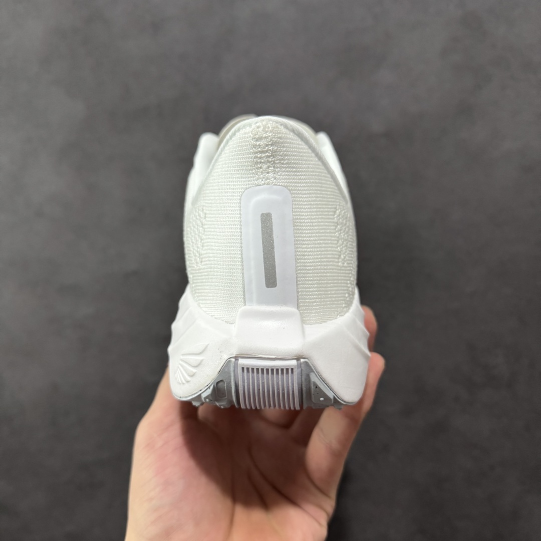 图片[4]-【RS纯原】Nike Pegasus Plus 超级飞马系列马拉松跑步鞋 FQ7262-102 平台专供 充正品质 之前未流通市场版本 内里嵌入定型海绵 中底搭载前Zoom+全掌React配置 全部原鞋开发打造 所有细节全部同步原版 全新一代拥有 Zoom Air 一如既往的稳定感和流畅感 鞋面采用工程网眼设计 为特定高热区域营造出色透气性 进一步增加鞋面的穿孔数量 让足部能够快速散热 中足搭配 Flywire 飞线 在高速运动时营造舒适稳定的贴合感 内置Zoon气垫加持 动力十足！ 尺码：36 36.5 37.5 38 38.5 39 40 40.5 41 42 42.5 43 44 44.5 45-选品中心