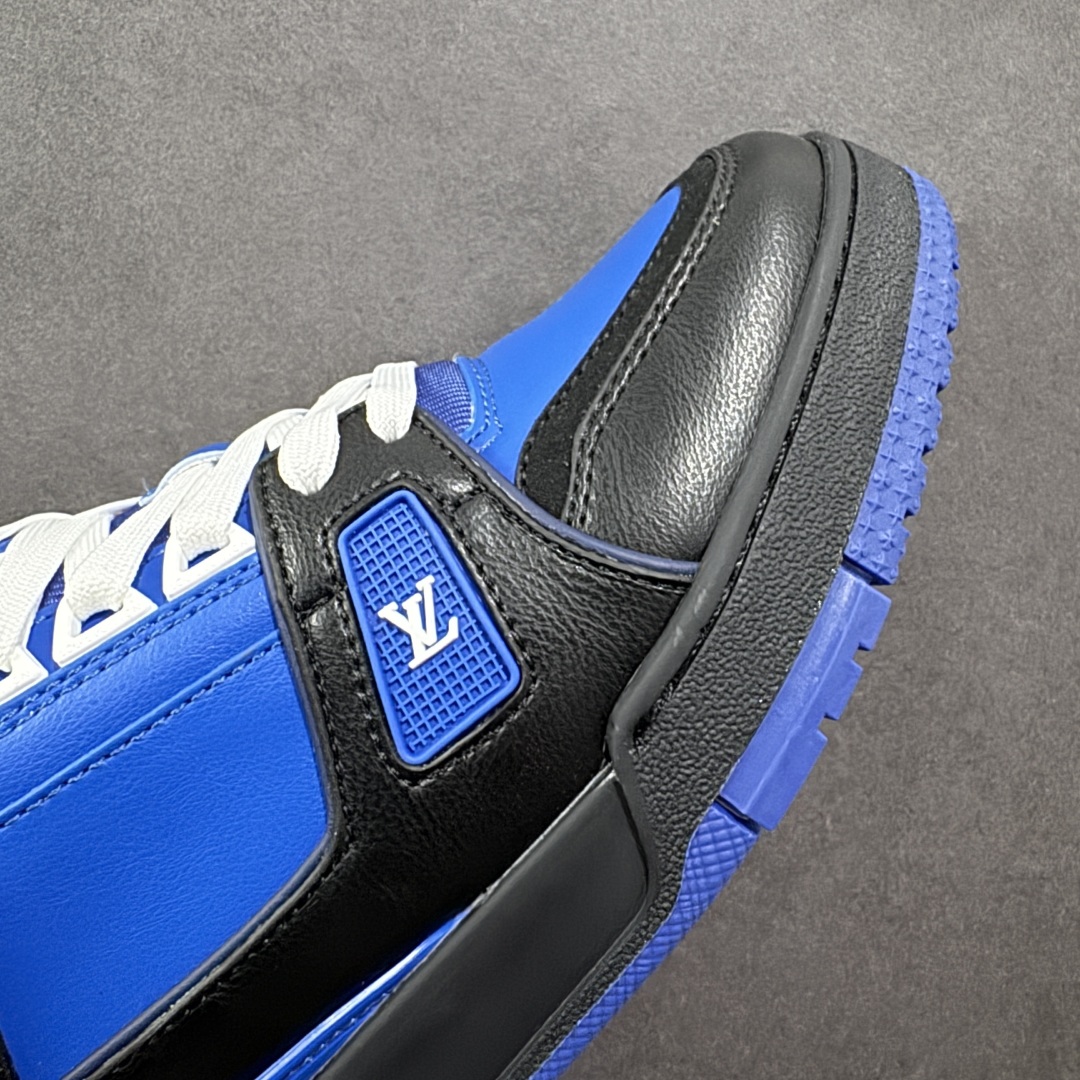 图片[5]-【广东版本】LV TARINE路易威登 驴牌 L家情侣款 休闲 运动鞋 滑板鞋 原版购入开发 路易威登 LV Trainer 运动鞋，延续 Virgil Abloh 基于复古篮球鞋创作的经典设计。牛皮革鞋面融入 Craggy Monogram 压纹和路易威登标识，展现 Tyler 对 Monogram 图案和品牌元素的趣味重构 配送专柜精美包装🛍📦 ▪️面料： 原版定制头层牛皮 ▪️内里： 原版定制透气网里 ▪️大底： 原版开模双色TPU组合大底 ▪️底厚： 3CM ▪️尺码：35-46-选品中心