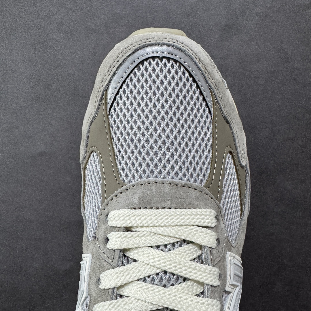 图片[8]-【纯原版】New Balance M2010系列 新百伦 复古老爹风网布跑步休闲运动鞋 新百伦经典配色 沿袭了面世之初的经典科技 以ENCAP中底配以升级版 N-ERGY缓震物料 鞋面则采用特色的柔软麂皮搭以NewBalance经典的尼龙网布 低调中还原跑鞋本真 更年轻化的设计理念与材质 让新世代青年得以用全新视角体验经典鞋款的传奇魅力 货号：U2010GD 尺码：36 37 37.5 38 38.5 39.5 40 40.5 41.5 42 42.5 43 44 45-选品中心