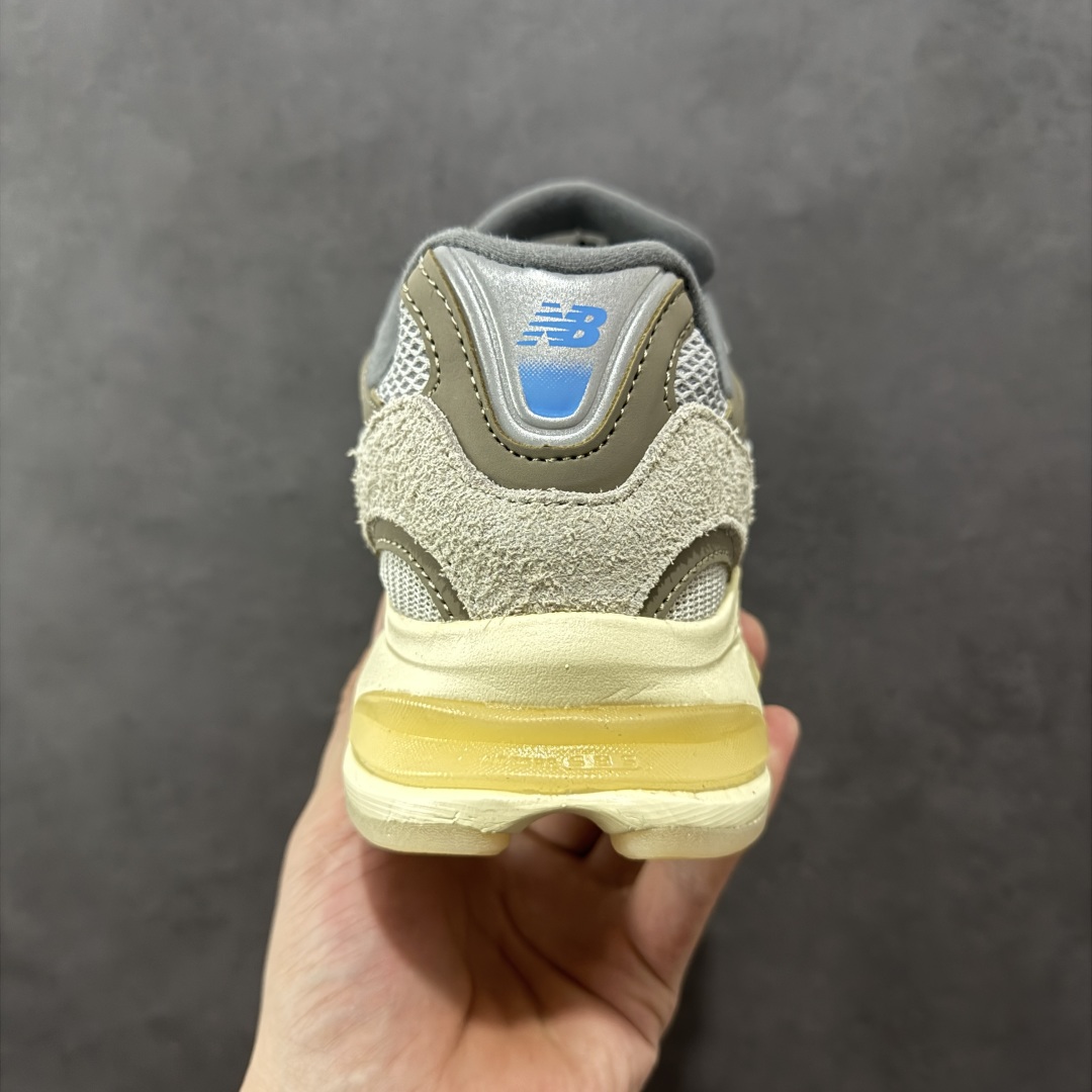 图片[4]-【纯原版】New Balance M2010系列 新百伦 复古老爹风网布跑步休闲运动鞋 新百伦经典配色 沿袭了面世之初的经典科技 以ENCAP中底配以升级版 N-ERGY缓震物料 鞋面则采用特色的柔软麂皮搭以NewBalance经典的尼龙网布 低调中还原跑鞋本真 更年轻化的设计理念与材质 让新世代青年得以用全新视角体验经典鞋款的传奇魅力 货号：U2010GD 尺码：36 37 37.5 38 38.5 39.5 40 40.5 41.5 42 42.5 43 44 45-选品中心