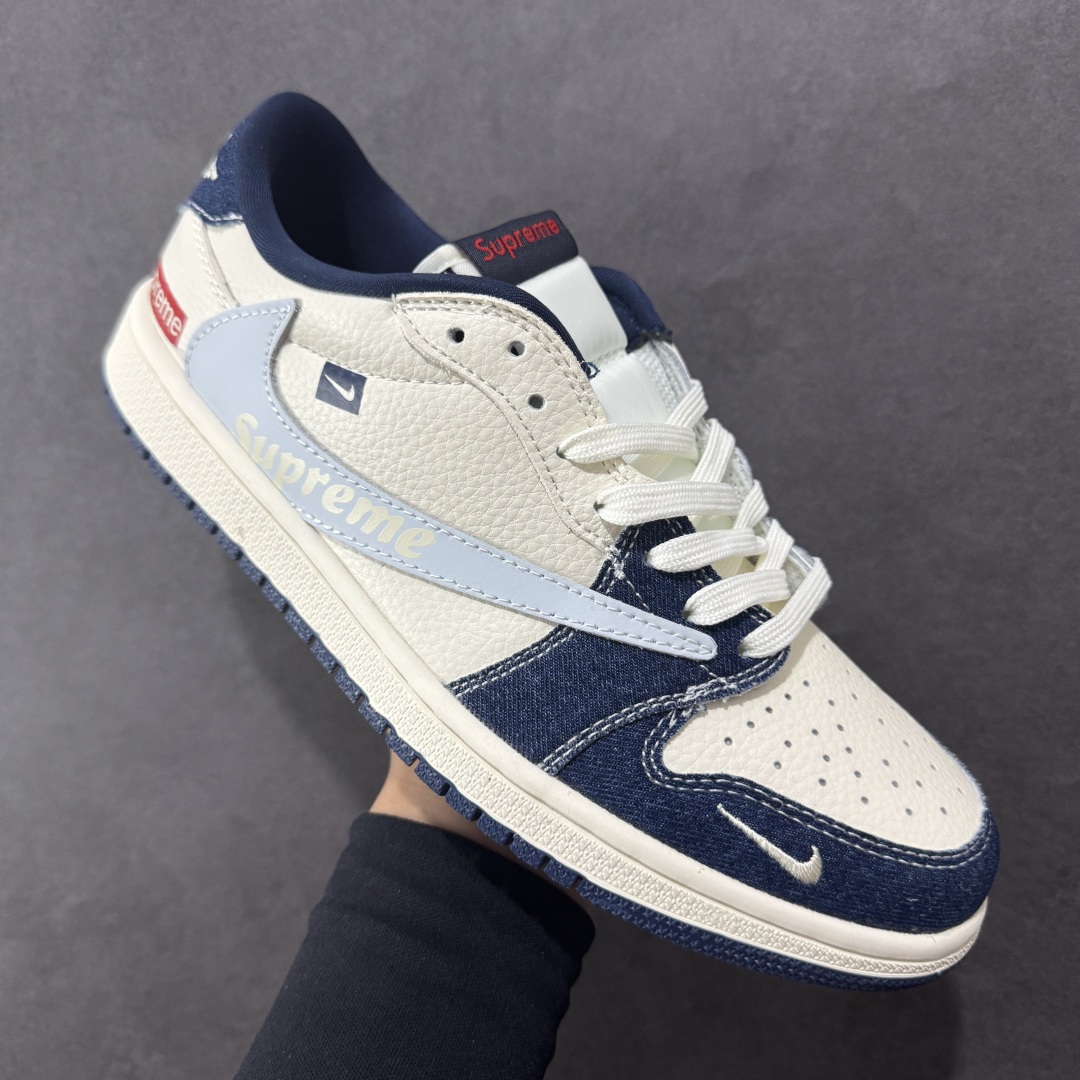 图片[3]-【定制版】Travis Scott x Nike Air Jordan 1 Low x superme Air Jordan 1 Low 反转蓝白小勾倒钩 纯原版本 全鞋采用原装头层皮，用料扎实 精雕细琢 鞋型极致还原 飞翼3D打印改良 深度立体 四线中底拉帮皮料选材 钢印 背胶一应俱全 全新批次 原装原模大底全鞋原厂定制皮料，手感细腻正确折边工艺 完美细节诠释 货号：XB1979 006 尺码：36 36.5 37.5 38 38.5 39 40 40.5 41 42 42.5 43 44 44.5 45-选品中心