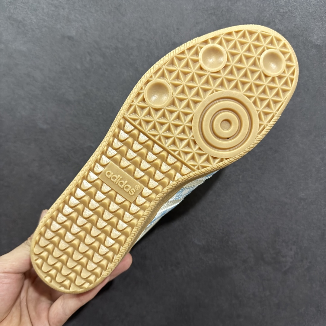 图片[9]-【定制版】Gucci x Ad Samba Og 定制配色 古驰联名 阿迪桑巴系列徳训风低帮百搭休闲板鞋 XR0010 定制鞋盒 大厂流水作业生产 超高清洁度 皮料切割干净无任何毛边 细节完美   尺码：36 36.5 37.5 38 38.5 39 40 40.5 41 42 42.5 43 44 44.5 45-选品中心