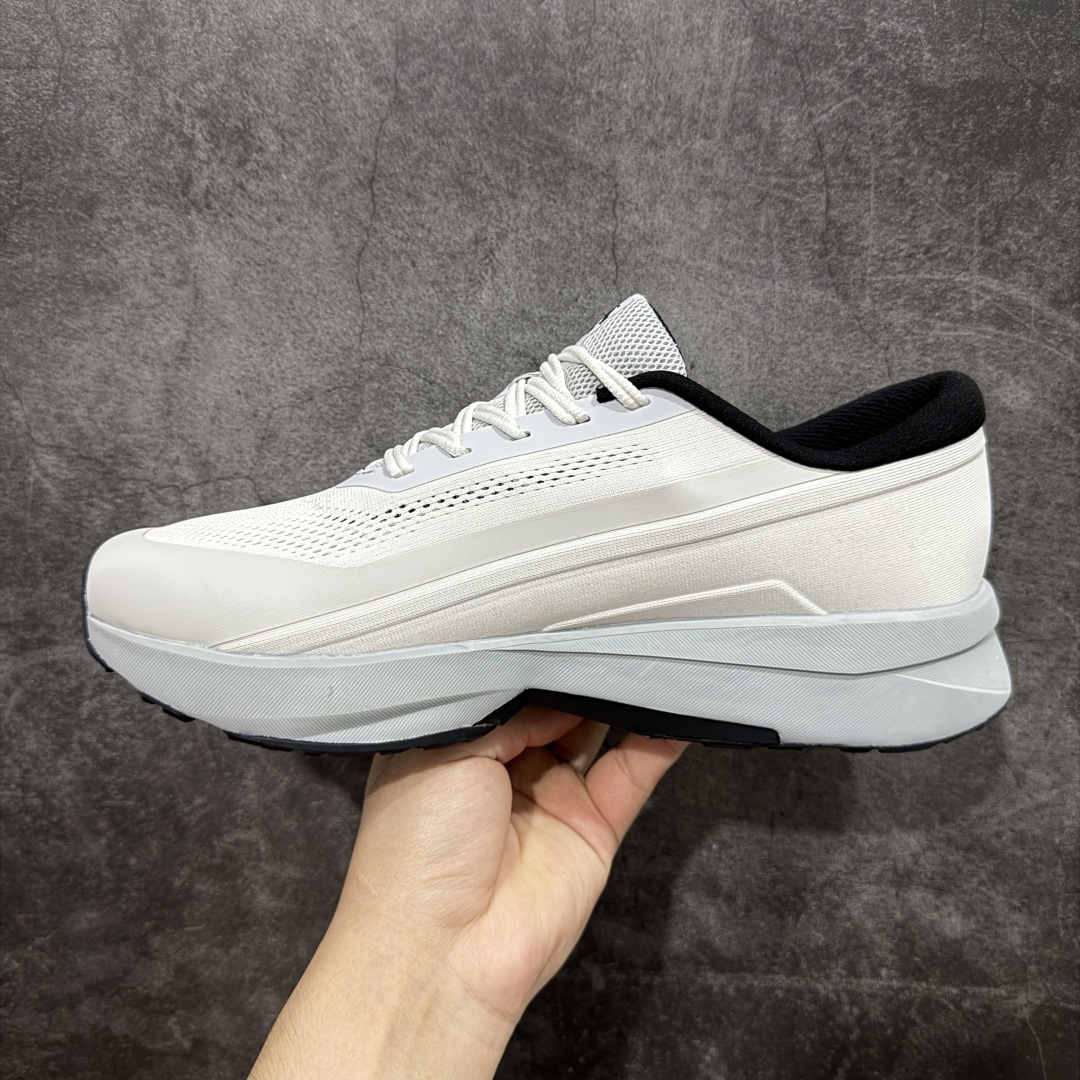 图片[2]-【公司级】DESCENTE DYNAMIC FLUID迪桑特轻盈缓震透气鞋面时尚休闲运动男子越野跑鞋 官方同步上架适合技术路线单日徒步穿着 aeriosflgtx鞋受到长途野外跑步鞋的启发 适合在变化的地形上进行快速轻快的徒步旅行穿着，舒适而有支撑性，使您充满信心。该设计与脚部融为一体，可最大限度地减少摩擦 尺码： 36-45-选品中心