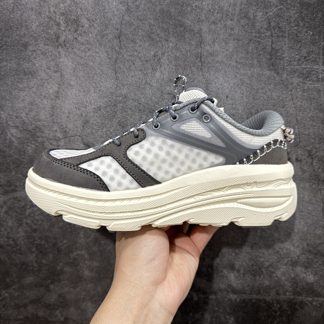 图片[2]-【公司级】HOKA ONE ONE Bondi B3 LS 运动舒适低帮跑步鞋 男女同款 高品质 原材料开发 邦代鞋头采用牛皮革材质 网面是MONO 纱材质 ，里面是蜂窝煤透气网眼定型。后跟设计采用皮革双缝线 ，HOKA经典的厚底设计。 鞋底采用EVA板材发泡 脚感舒适 减震耐磨透气跑步运动鞋 尺码 36 36.5 37.5 38 38.5 39 40 40.5 41 42 42.5 43 44 44.5 45 46 47-选品中心