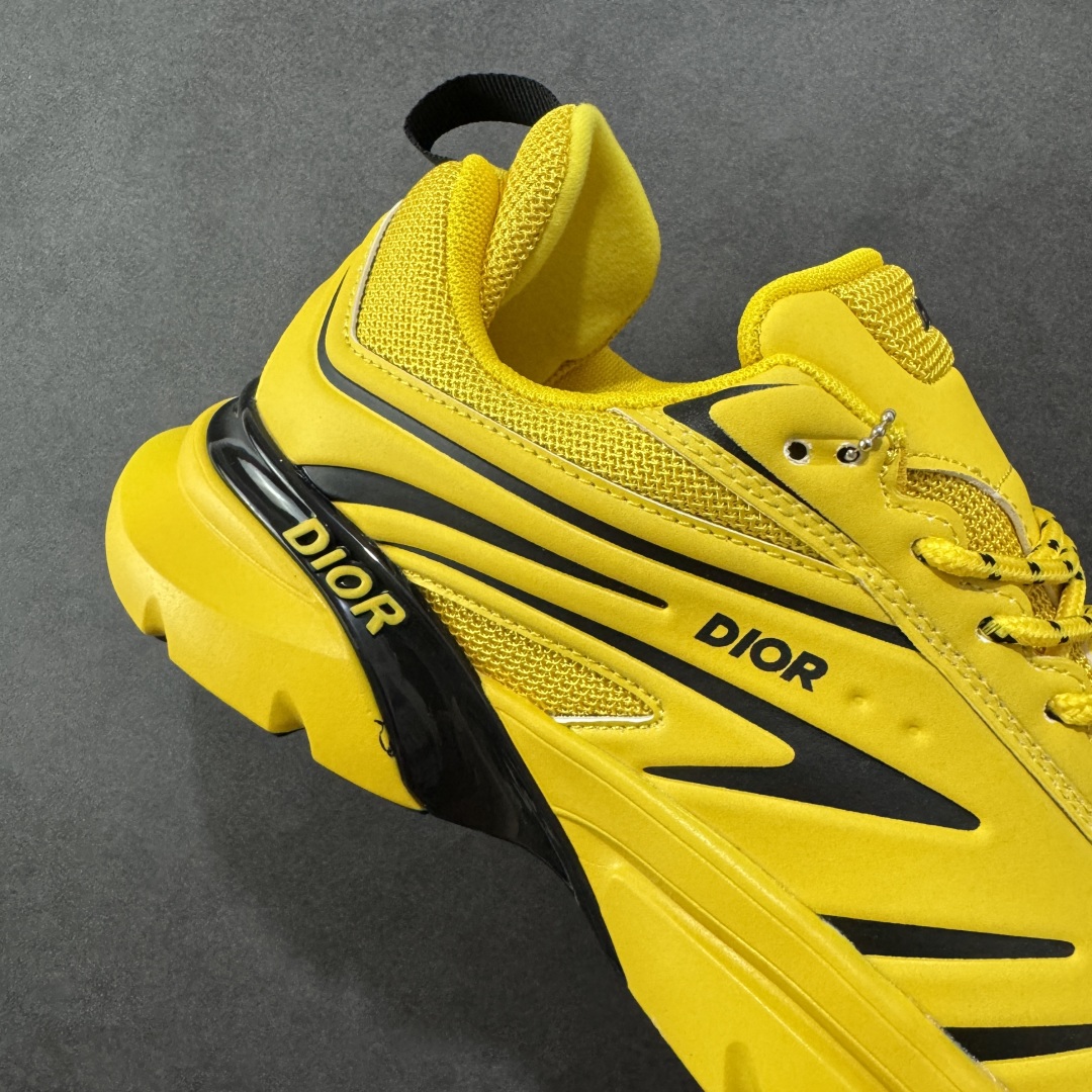 图片[6]-【公司级】Dior 迪奥 B44 Dior迪奥休闲时尚运动鞋系列 渠道原装订单 全套专柜包装物及配件 釆用超软舒适透气面料 同源出厂真丝绸防尘鞋套袋 原装雪梨形超软沙绒纸团 鞋底采用橡胶大底内外锁死工艺 最大限度弯折永不开胶，原鞋一致效果 尺码：39 40 40.5 41 42 42.5 43 44 45-选品中心