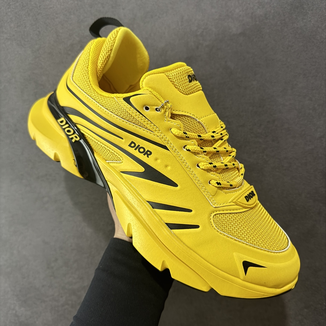 图片[3]-【公司级】Dior 迪奥 B44 Dior迪奥休闲时尚运动鞋系列 渠道原装订单 全套专柜包装物及配件 釆用超软舒适透气面料 同源出厂真丝绸防尘鞋套袋 原装雪梨形超软沙绒纸团 鞋底采用橡胶大底内外锁死工艺 最大限度弯折永不开胶，原鞋一致效果 尺码：39 40 40.5 41 42 42.5 43 44 45-选品中心