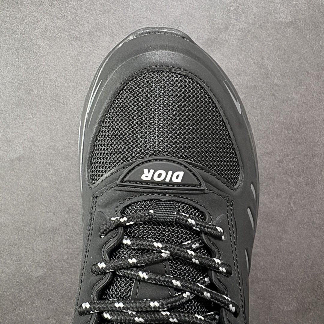 图片[8]-【公司级】Dior 迪奥 B44 Dior迪奥休闲时尚运动鞋系列 渠道原装订单 全套专柜包装物及配件 釆用超软舒适透气面料 同源出厂真丝绸防尘鞋套袋 原装雪梨形超软沙绒纸团 鞋底采用橡胶大底内外锁死工艺 最大限度弯折永不开胶，原鞋一致效果 尺码：39 40 40.5 41 42 42.5 43 44 45-选品中心