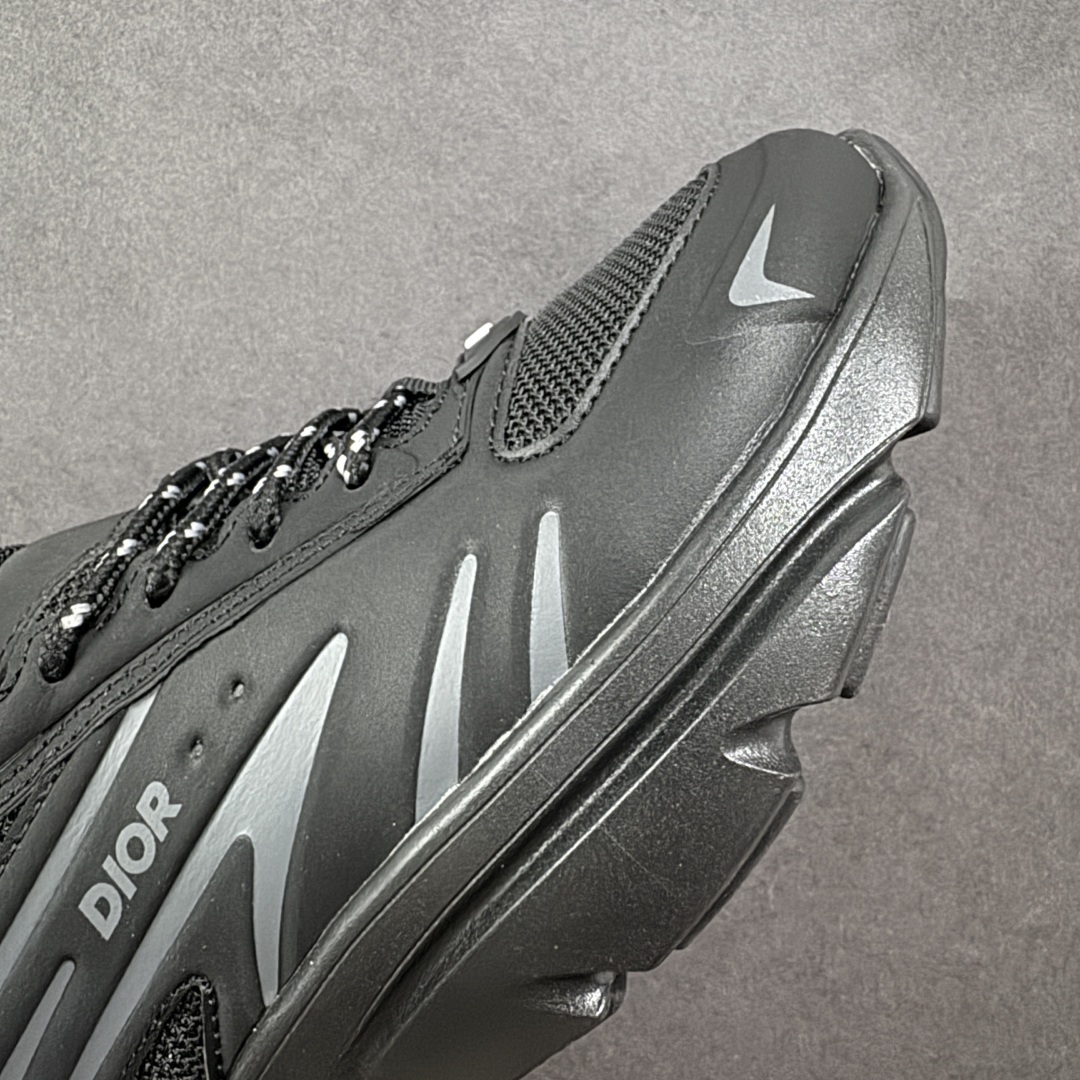 图片[5]-【公司级】Dior 迪奥 B44 Dior迪奥休闲时尚运动鞋系列 渠道原装订单 全套专柜包装物及配件 釆用超软舒适透气面料 同源出厂真丝绸防尘鞋套袋 原装雪梨形超软沙绒纸团 鞋底采用橡胶大底内外锁死工艺 最大限度弯折永不开胶，原鞋一致效果 尺码：39 40 40.5 41 42 42.5 43 44 45-选品中心