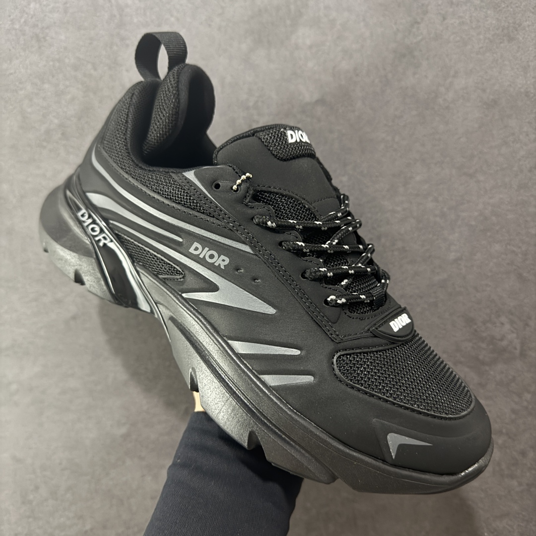 图片[3]-【公司级】Dior 迪奥 B44 Dior迪奥休闲时尚运动鞋系列 渠道原装订单 全套专柜包装物及配件 釆用超软舒适透气面料 同源出厂真丝绸防尘鞋套袋 原装雪梨形超软沙绒纸团 鞋底采用橡胶大底内外锁死工艺 最大限度弯折永不开胶，原鞋一致效果 尺码：39 40 40.5 41 42 42.5 43 44 45-选品中心