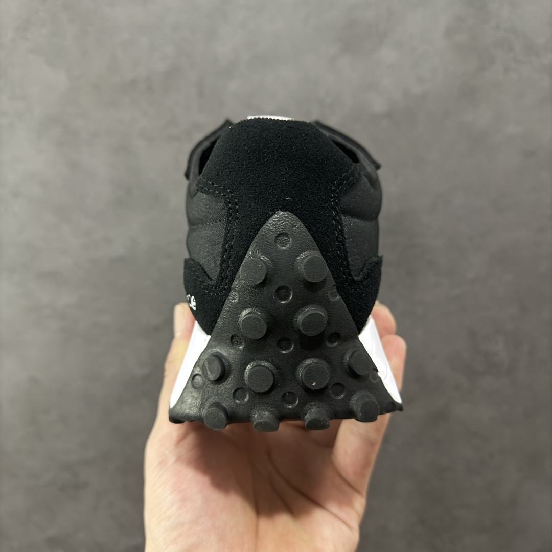 图片[4]-【K8版本】NB新百伦New Balance NB327系列复古休闲运动慢跑鞋 MS327CBW 全新 New Balance 327 系列，以更纯粹的复古风格设计打造的全新造型。侧身还以解构设计，将 N 字标志以做旧压花样式呈现，样式别具新意。而麂皮、冲孔皮革的塑造，则呈现出高级怀旧气质，也让鞋款在奢华时装风格与运动氛围之间达到了平衡。 尺码：36～45半-选品中心