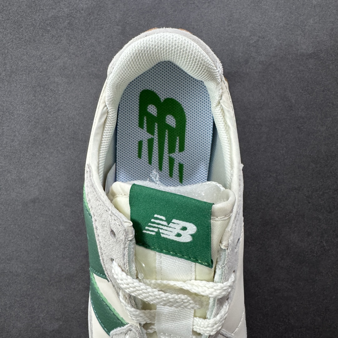 图片[7]-【K8版本】NB新百伦New Balance NB327系列复古休闲运动慢跑鞋 WS327LX 全新 New Balance 327 系列，以更纯粹的复古风格设计打造的全新造型。侧身还以解构设计，将 N 字标志以做旧压花样式呈现，样式别具新意。而麂皮、冲孔皮革的塑造，则呈现出高级怀旧气质，也让鞋款在奢华时装风格与运动氛围之间达到了平衡。 尺码：36～45半-选品中心