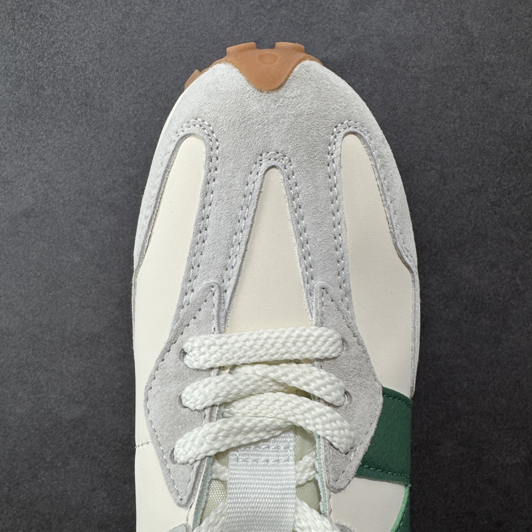 图片[8]-【K8版本】NB新百伦New Balance NB327系列复古休闲运动慢跑鞋 WS327LX 全新 New Balance 327 系列，以更纯粹的复古风格设计打造的全新造型。侧身还以解构设计，将 N 字标志以做旧压花样式呈现，样式别具新意。而麂皮、冲孔皮革的塑造，则呈现出高级怀旧气质，也让鞋款在奢华时装风格与运动氛围之间达到了平衡。 尺码：36～45半-选品中心