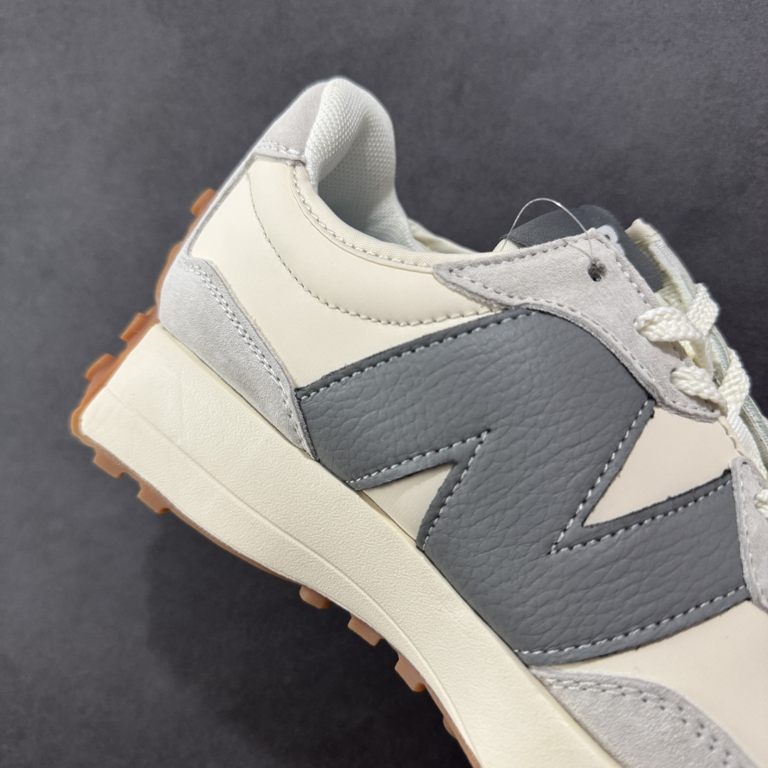 图片[6]-【K8版本】NB新百伦New Balance NB327系列复古休闲运动慢跑鞋 WS327LT 全新 New Balance 327 系列，以更纯粹的复古风格设计打造的全新造型。侧身还以解构设计，将 N 字标志以做旧压花样式呈现，样式别具新意。而麂皮、冲孔皮革的塑造，则呈现出高级怀旧气质，也让鞋款在奢华时装风格与运动氛围之间达到了平衡。 尺码：36～45半-选品中心