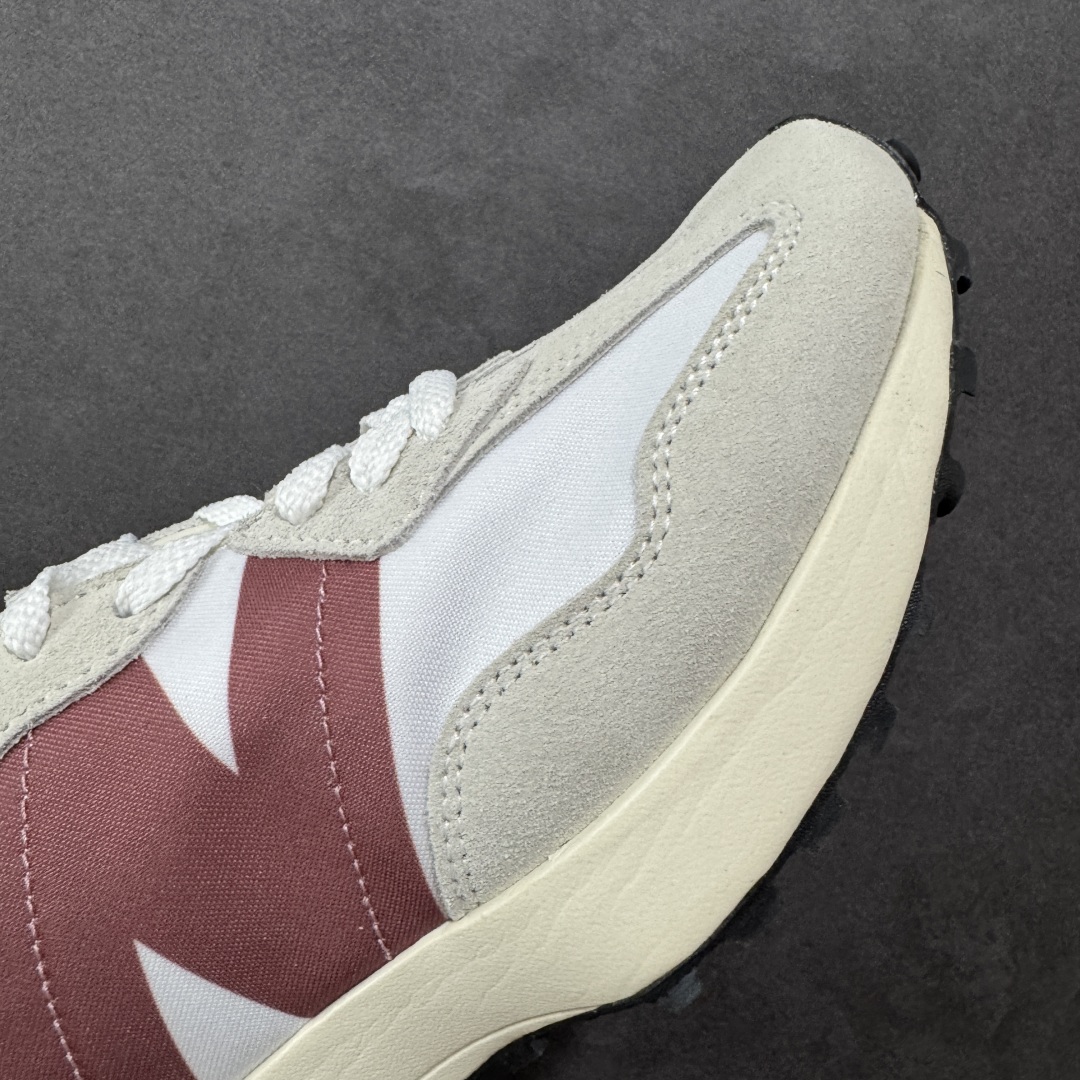 图片[5]-【K8版本】NB新百伦New Balance NB327系列复古休闲运动慢跑鞋 WS327CD 全新 New Balance 327 系列，以更纯粹的复古风格设计打造的全新造型。侧身还以解构设计，将 N 字标志以做旧压花样式呈现，样式别具新意。而麂皮、冲孔皮革的塑造，则呈现出高级怀旧气质，也让鞋款在奢华时装风格与运动氛围之间达到了平衡。 尺码：36～45半-选品中心