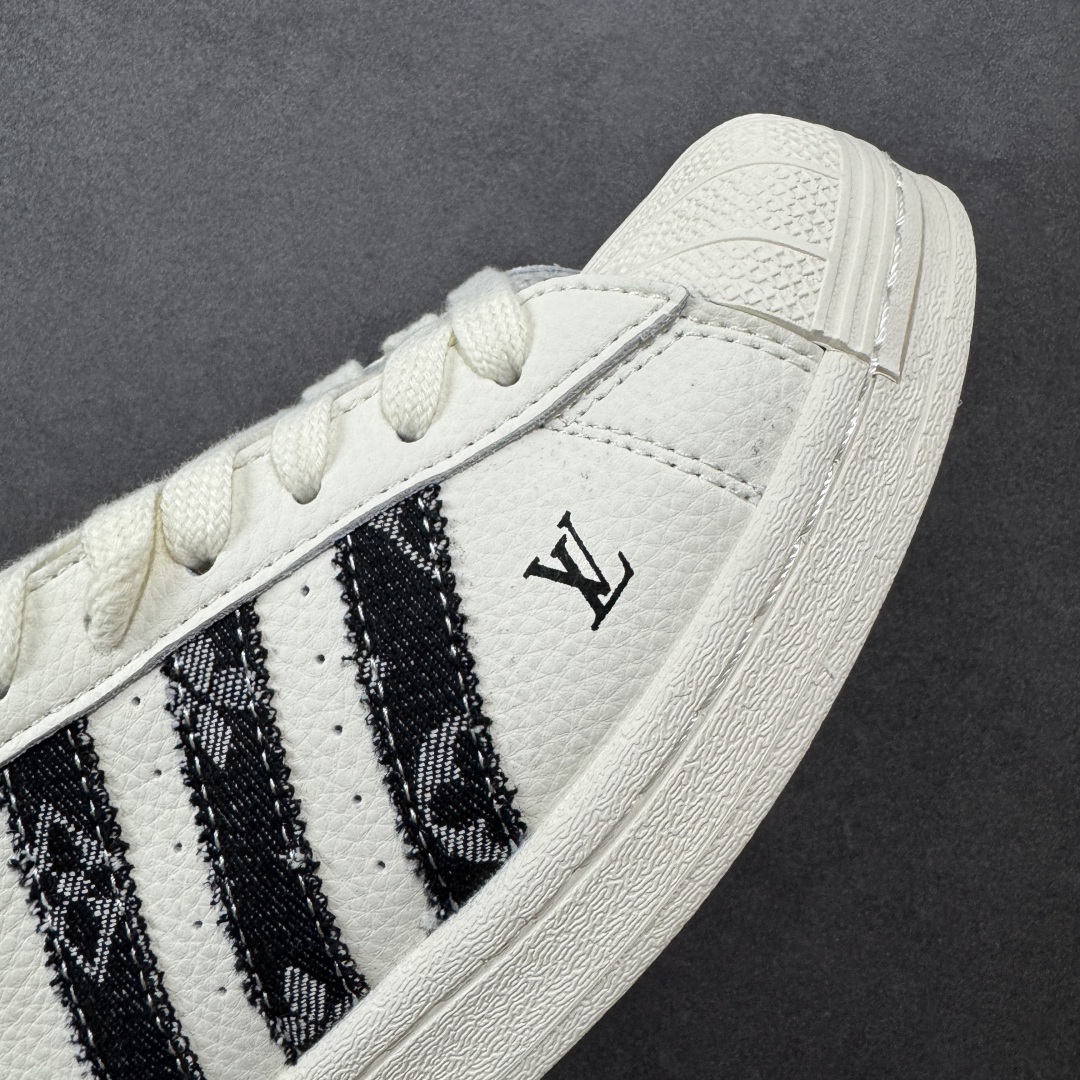 图片[5]-【定制版】AD Originals Superstar x Louis Vuitton 白黑 采用全新头层拼接皮革材质 后跟采用特色3D立体印字 渠道正品订单 诠释市场最高工艺水平 全鞋进口头层皮料打造 区别市面普通真标版本，进出专柜无压力 货号：SD6820 尺码：36-45-选品中心
