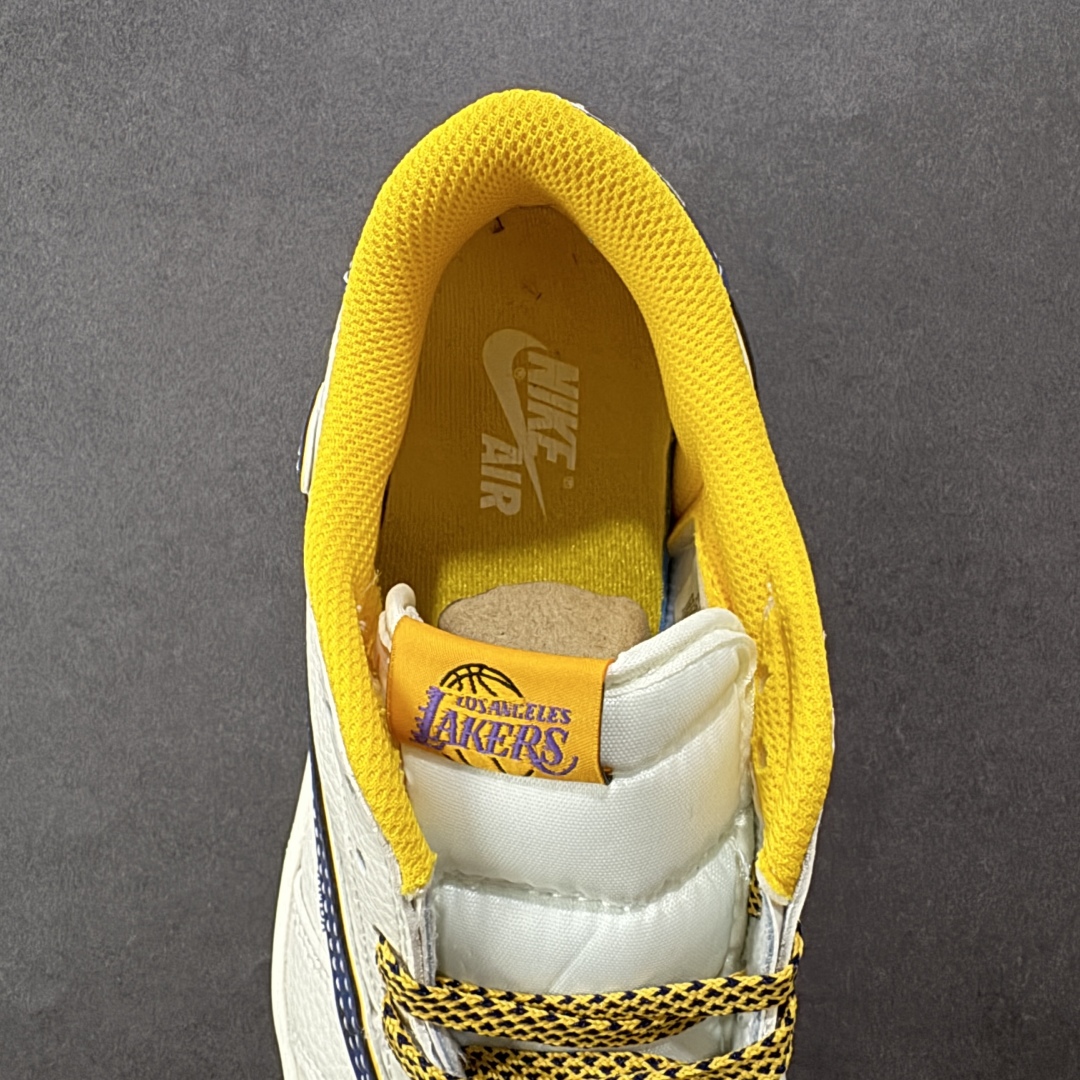 图片[7]-【定制版】Travis Scott x Nike Air Jordan 1 Low x LOS ANGELES Air Jordan 1 Low 反转洛杉矶湖人白黄小勾满天星倒钩 纯原版本 全鞋采用原装头层皮，用料扎实 精雕细琢 鞋型极致还原 飞翼3D打印改良 深度立体 四线中底拉帮皮料选材 钢印 背胶一应俱全 全新批次 原装原模大底全鞋原厂定制皮料，手感细腻正确折边工艺 完美细节诠释 货号：XB1979 007 尺码：36 36.5 37.5 38 38.5 39 40 40.5 41 42 42.5 43 44 44.5 45-选品中心