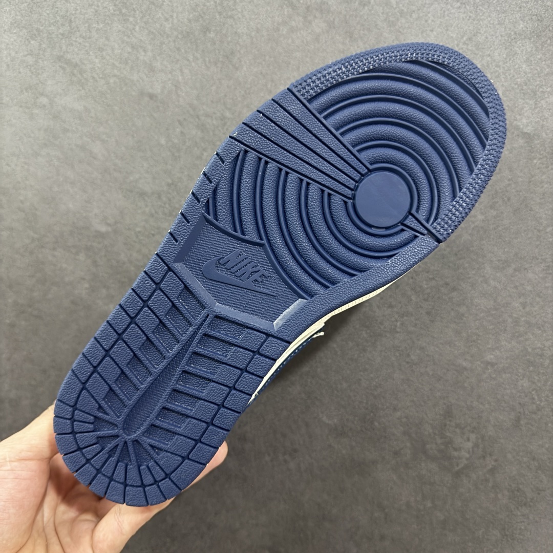 图片[9]-【定制版】Air Jordan 1 Low AJ1 乔1 LV联名 蓝鳞勾 高端定制 低帮复古篮球鞋 XX3168-171  #定制鞋盒 大厂纯原品质出货 超高清洁度 皮料切割干净无任何毛边 细节完美  尺码：36 36.5 37.5 38 38.5 39 40 40.5 41 42 42.5 43 44 44.5 45-选品中心