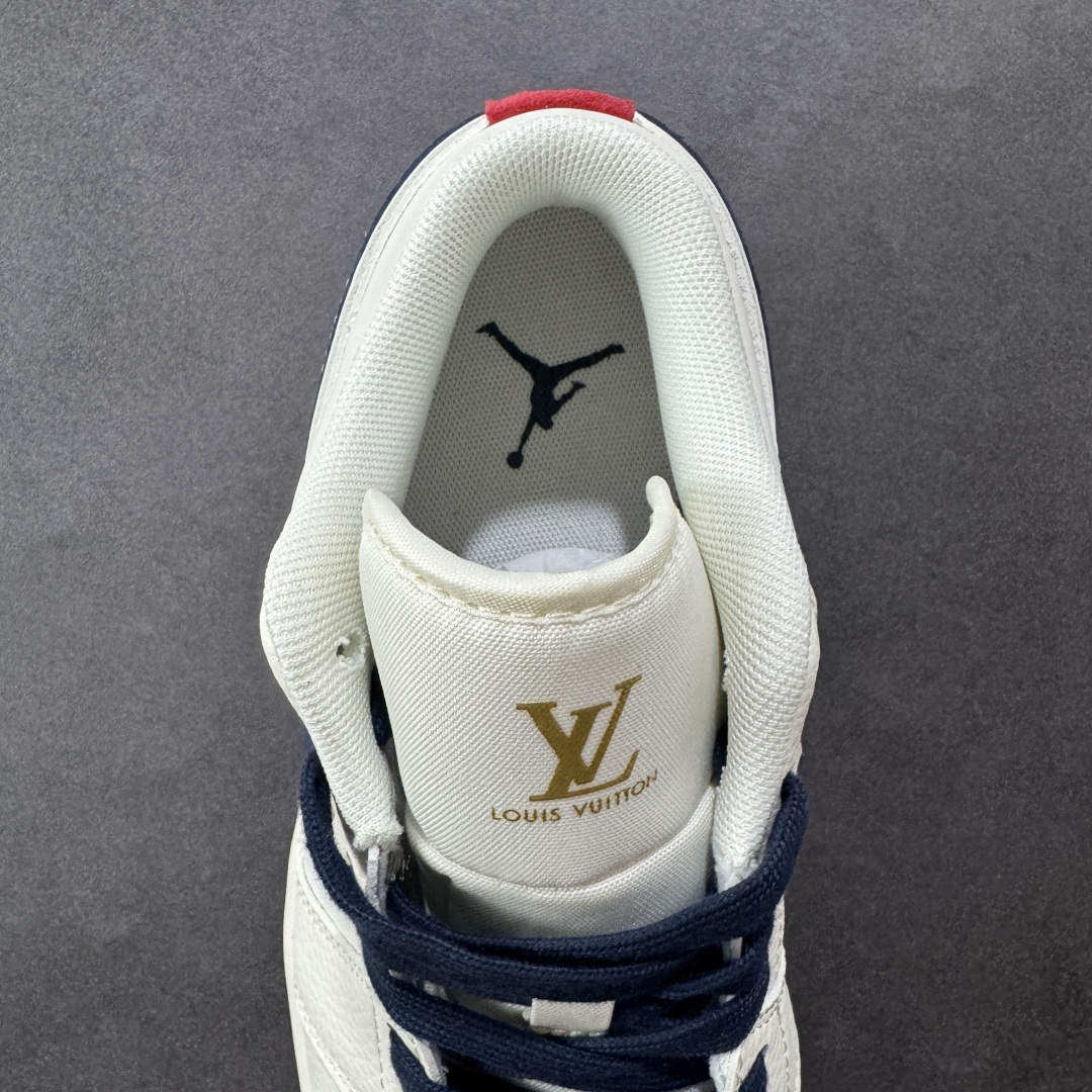 图片[7]-【定制版】Air Jordan 1 Low AJ1 乔1 LV联名 蓝鳞勾 高端定制 低帮复古篮球鞋 XX3168-171  #定制鞋盒 大厂纯原品质出货 超高清洁度 皮料切割干净无任何毛边 细节完美  尺码：36 36.5 37.5 38 38.5 39 40 40.5 41 42 42.5 43 44 44.5 45-选品中心