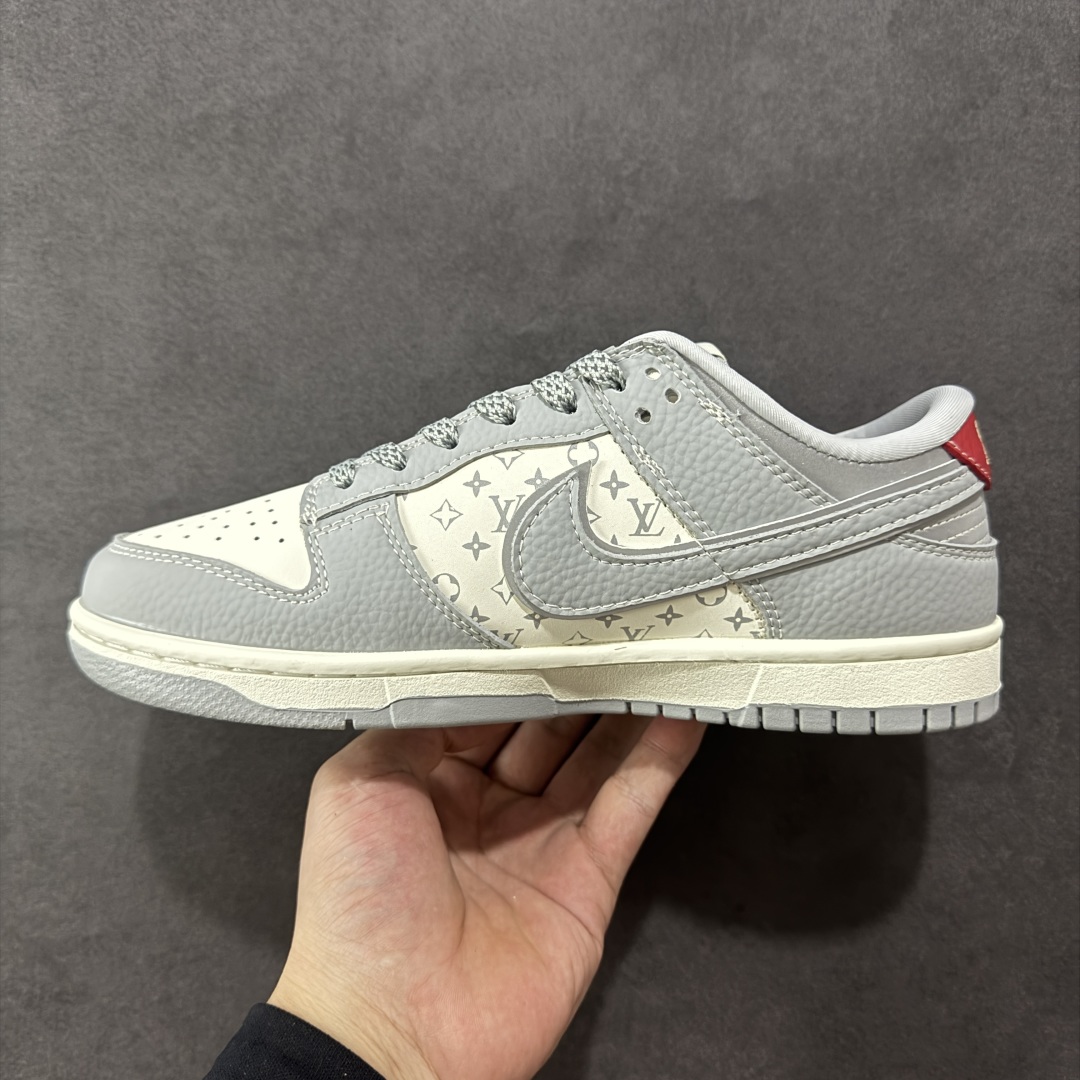 图片[2]-【定制版】Air Jordan 1 Low AJ1 乔1 LV联名 经典灰白 高端定制 低帮复古篮球鞋 SC9207-426  #定制鞋盒 大厂纯原品质出货 超高清洁度 皮料切割干净无任何毛边 细节完美  尺码：36 36.5 37.5 38 38.5 39 40 40.5 41 42 42.5 43 44 44.5 45-选品中心