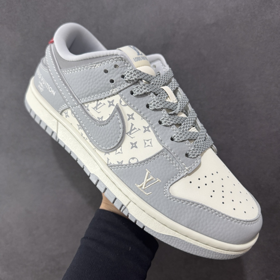 图片[3]-【定制版】Air Jordan 1 Low AJ1 乔1 LV联名 经典灰白 高端定制 低帮复古篮球鞋 SC9207-426  #定制鞋盒 大厂纯原品质出货 超高清洁度 皮料切割干净无任何毛边 细节完美  尺码：36 36.5 37.5 38 38.5 39 40 40.5 41 42 42.5 43 44 44.5 45-选品中心