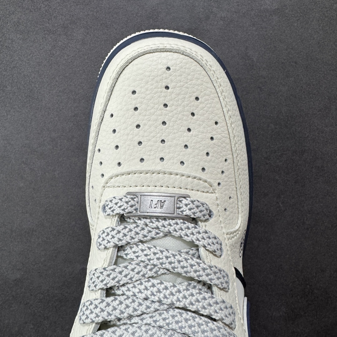 图片[8]-【定制版】Nike Air Force 1\’07 Low 斯图西联名 双拼米蓝 空军一号低帮休闲板鞋 QW5836-009  #原楦头原纸板 原装鞋盒 定制五金配件 内置全掌气垫 原厂鞋底   尺码：36 36.5 37.5 38 38.5 39 40 40.5 41 42 42.5 43 44 44.5 45-选品中心