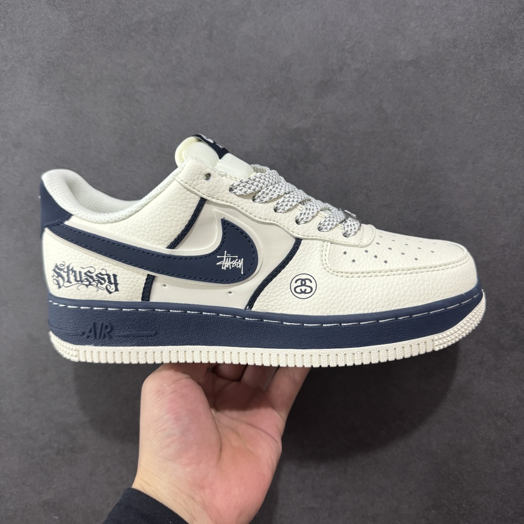 【定制版】Nike Air Force 1\'07 Low 斯图西联名 双拼米蓝 空军一号低帮休闲板鞋 QW5836-009  #原楦头原纸板 原装鞋盒 定制五金配件 内置全掌气垫 原厂鞋底   尺码:36 36.5 37.5 38 38.5 39 40 40.5 41 42 42.5 43 44 44.5 45-选品中心