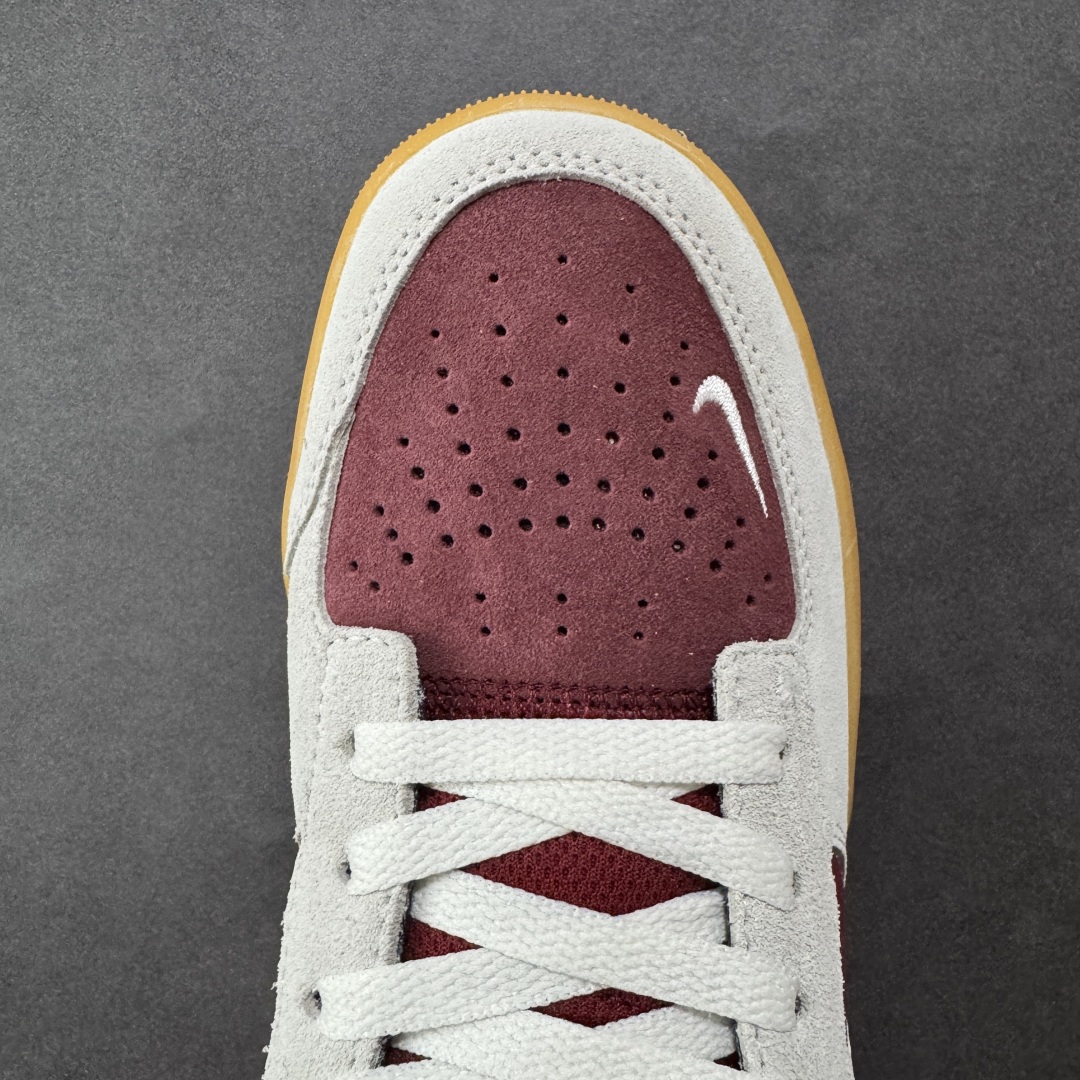 图片[8]-【纯原版】NK SB Force 58 Prml 空军58系列低帮休闲运动滑板板鞋 DV5477-601 市面最高版出货 区别市场通货便宜版本 质感细节 中底鞋垫都不一样 欢迎对比 鞋面由帆布和麂皮拼接 层次感丰富 搭配硫化外底 耐磨耐穿 鞋舌及中底后跟处饰有SB Logo 表明鞋款身份 采用包边设计 经久耐穿 硫化结构则有效提升灵活性 穿上这款全新推出的创意力作 助你耀动街头 尺码：36 36.5 37.5 38 38.5 39 40 40.5 41 42 42.5 43 44 45-选品中心