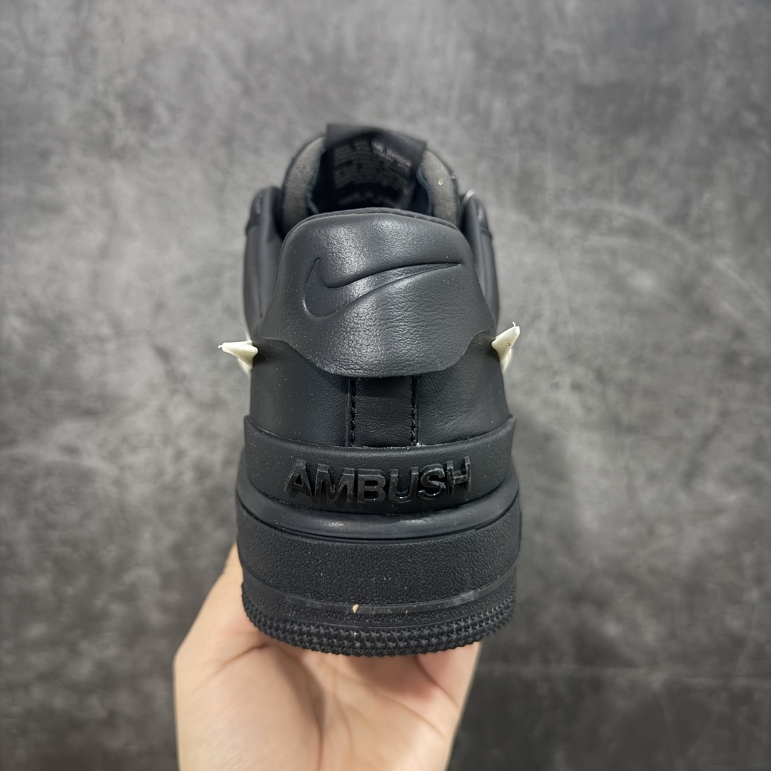 图片[4]-【OWF外贸版】Ambush x AF1 Air Force 1 Low 空军一号低帮运动板鞋 联名大钩黑白 DV3464-001 独家正确版 完美出品 高端外贸 零售客户首选 AMBUSH X AF1 Low 联名款 第一色已入库 后续配色陆续出 顶流 原鞋开版 耗时3个月匠心打造 原厂进口纳帕皮料 人工甩皮 全新正确RB原大底 上手上脚复刻正品质感 尺码： 36-47.5-选品中心