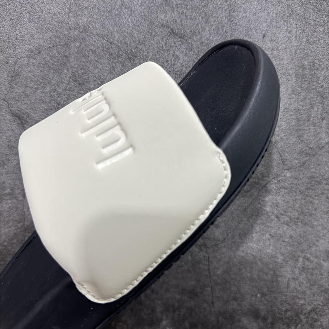 图片[6]-【pk版本】Lululemon Rsetfeel Slide 露露乐檬拖鞋 立体针织弹力鞋面轻量透气，中底采用Lululemon特别研发的加厚泡棉材料，利用专门的分层解构和泡棉技术实现了缓震和支撑性的平衡。采用TPU后跟支撑，减震设计，缓冲接地力，舒适回弹。 小红书爆款 一鞋难求👊🏻 尺码：36-45-选品中心