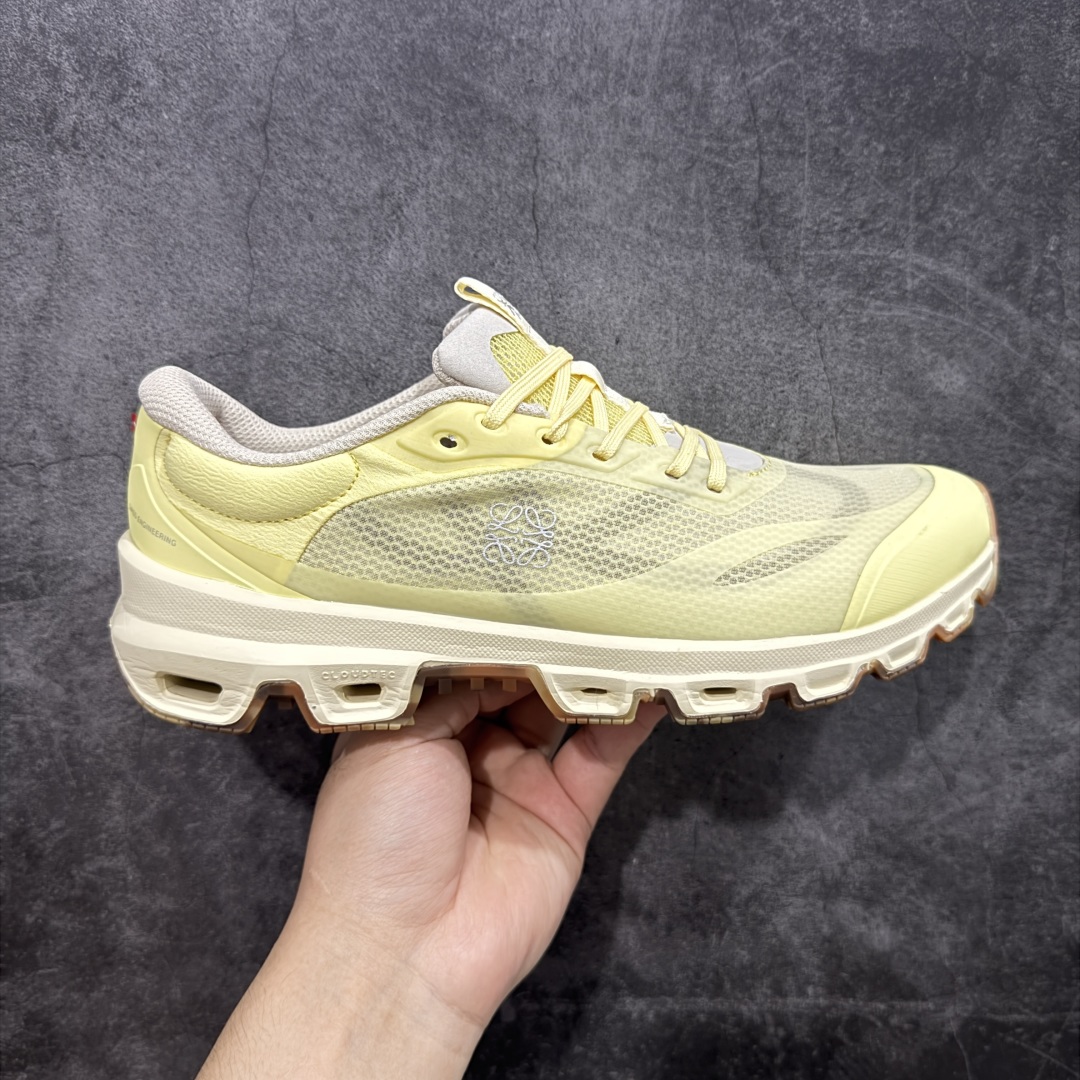 【PZ版本】On昂跑 x LOEWE罗意威 Cloudventure 织物 跑步 户外轻便百搭系带 减震 低帮 运动休闲鞋 采用工程飞织网布组合再生聚酯纤维鞋面材质搭载独家隐藏速度中板 镂空CloudTec科技 泡棉缓震中底 黑科技跑出圈的时尚运动新宠 尺码:36 37 38 39 40 41 42 43 44 45-选品中心