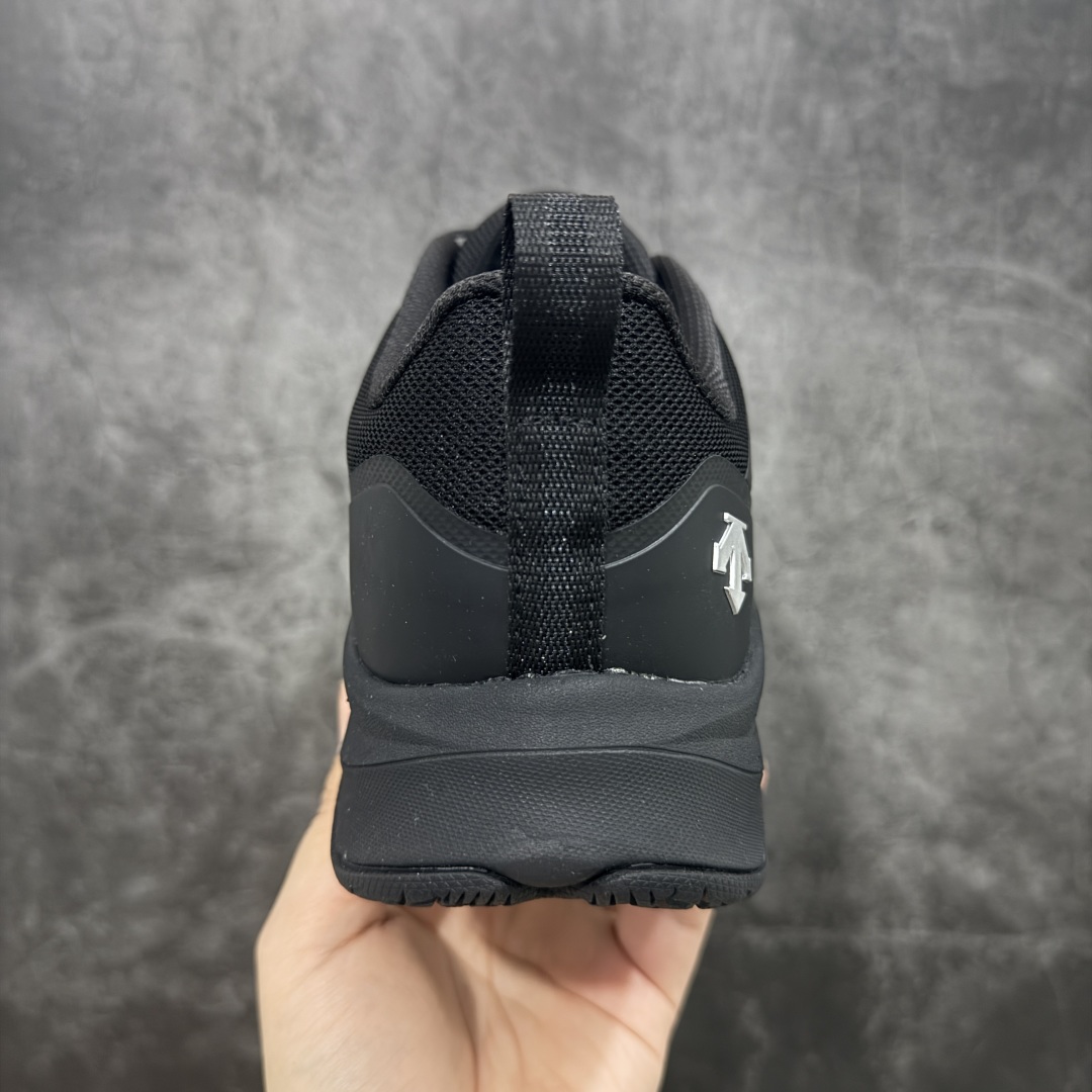 图片[4]-【纯原版】迪桑特Descente Running 跑步系列 针织“黑武士” ·广东大厂出品 99%还原度 ·独立私模开发，只为真正还原zp · 私人定制原版鞋面，舒适透气更好定型 ·城市通勤/运动健身/轻户外徒步 ·黑色系潮鞋还有机能风的设计感 ·原版开发大底，脚感特别轻盈 尺码：39 40 41 42 43 44-选品中心