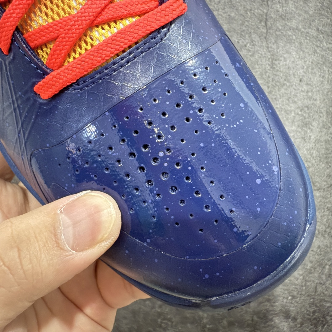 图片[6]-【Star版本】Caitlin Clark x Nike Kobe 5 Protro “Indiana Fever” 科比5代克拉克森联名蓝色 IM3207-400 完美复刻公司货 前掌超大Zoom Turbo气垫 后掌EVA缓震 真正的原汁原味 还原ZP脚感 全身鞋材卡料色独家定制 唯一正确喷漆工艺Swoosh 正确凹凸蛇鳞工艺 正确鞋面渐变效果 内全置真动飞态线 独立原厂模具 最大尺码达到48.5码 首批不拼图大几率过验 亲测已过 支持各种高强度实战 无需担心 上脚价 补货周期极长 脚宽建议买大半码 科比系列前掌偏窄 不影响二次销售 支持七天无理由退换 尺码：40 40.5 41 42 42.5 43 44 44.5 45 45.5 46 47.5 48.5-选品中心
